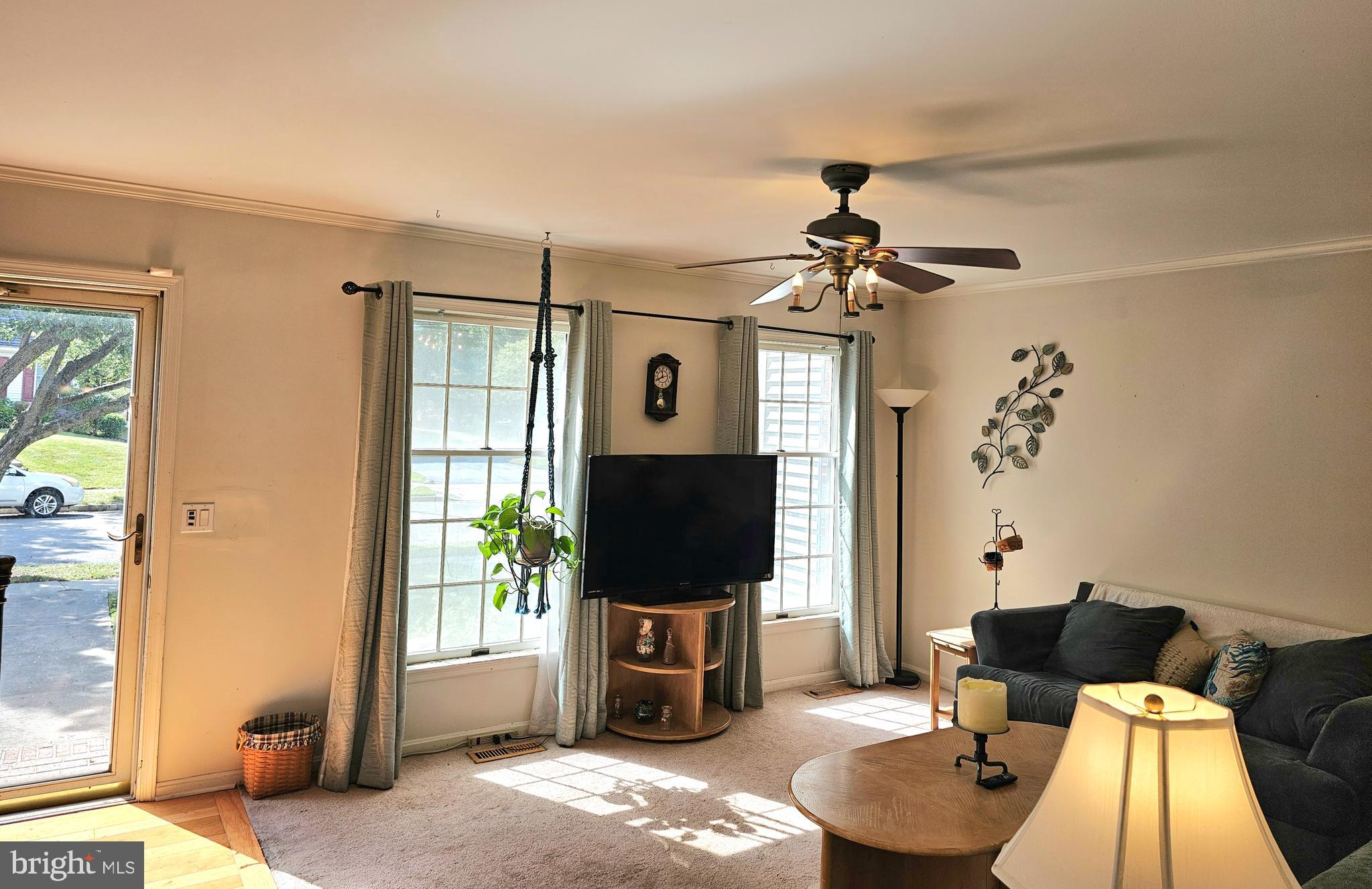 1009 SUMAC CIRCLE
