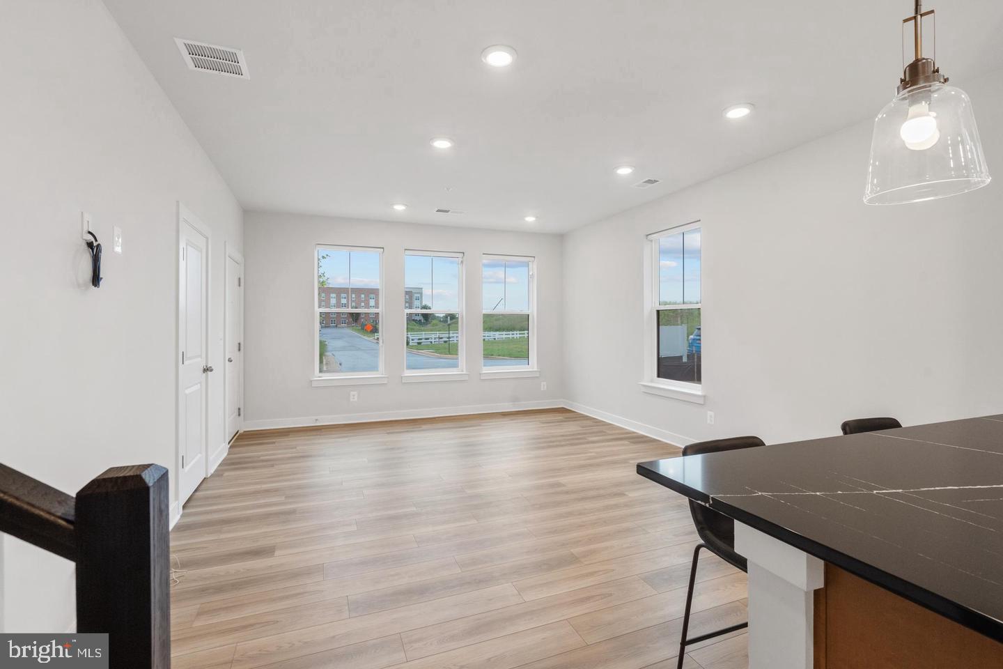 KINCORA - Residential Lease