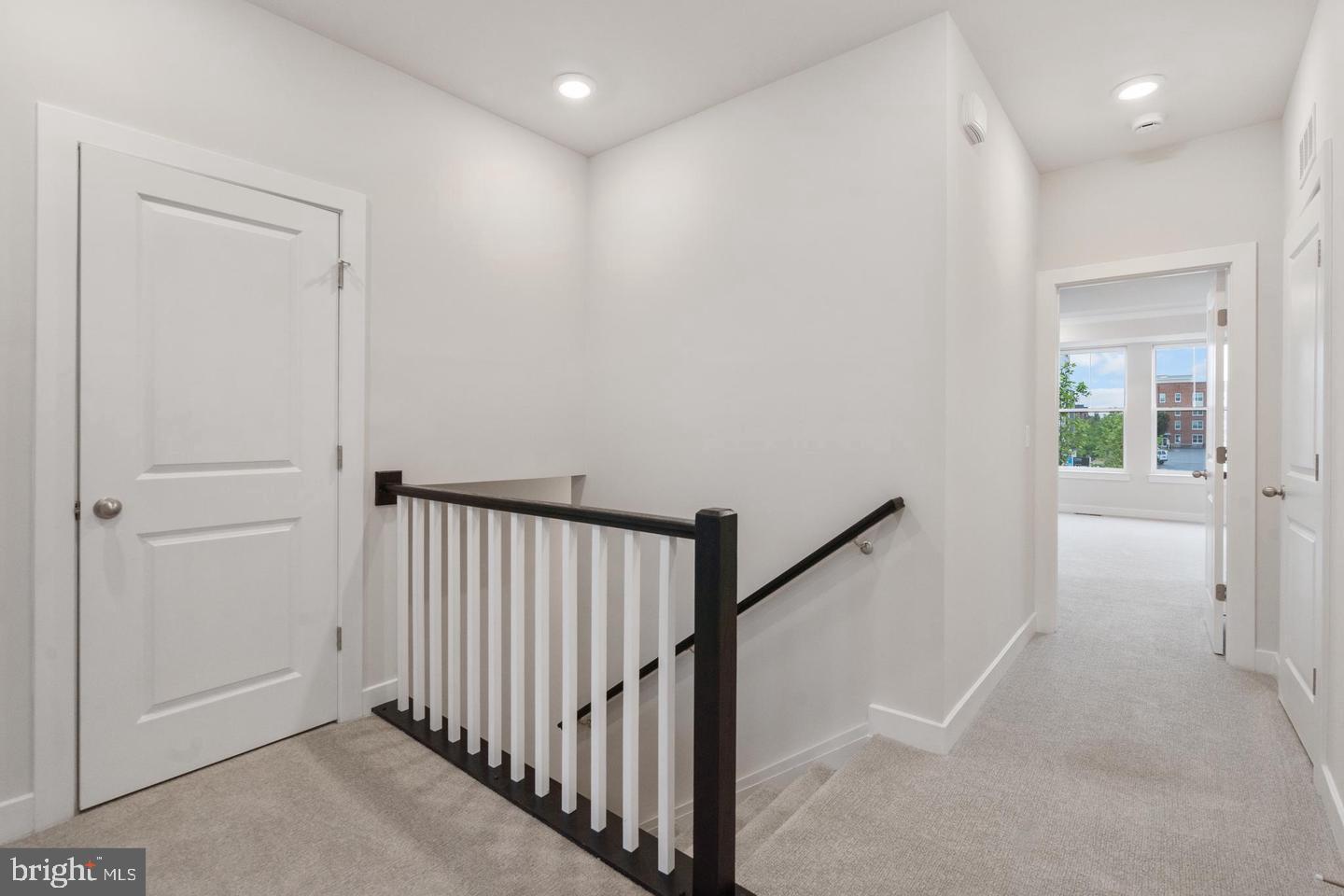 KINCORA - Residential Lease