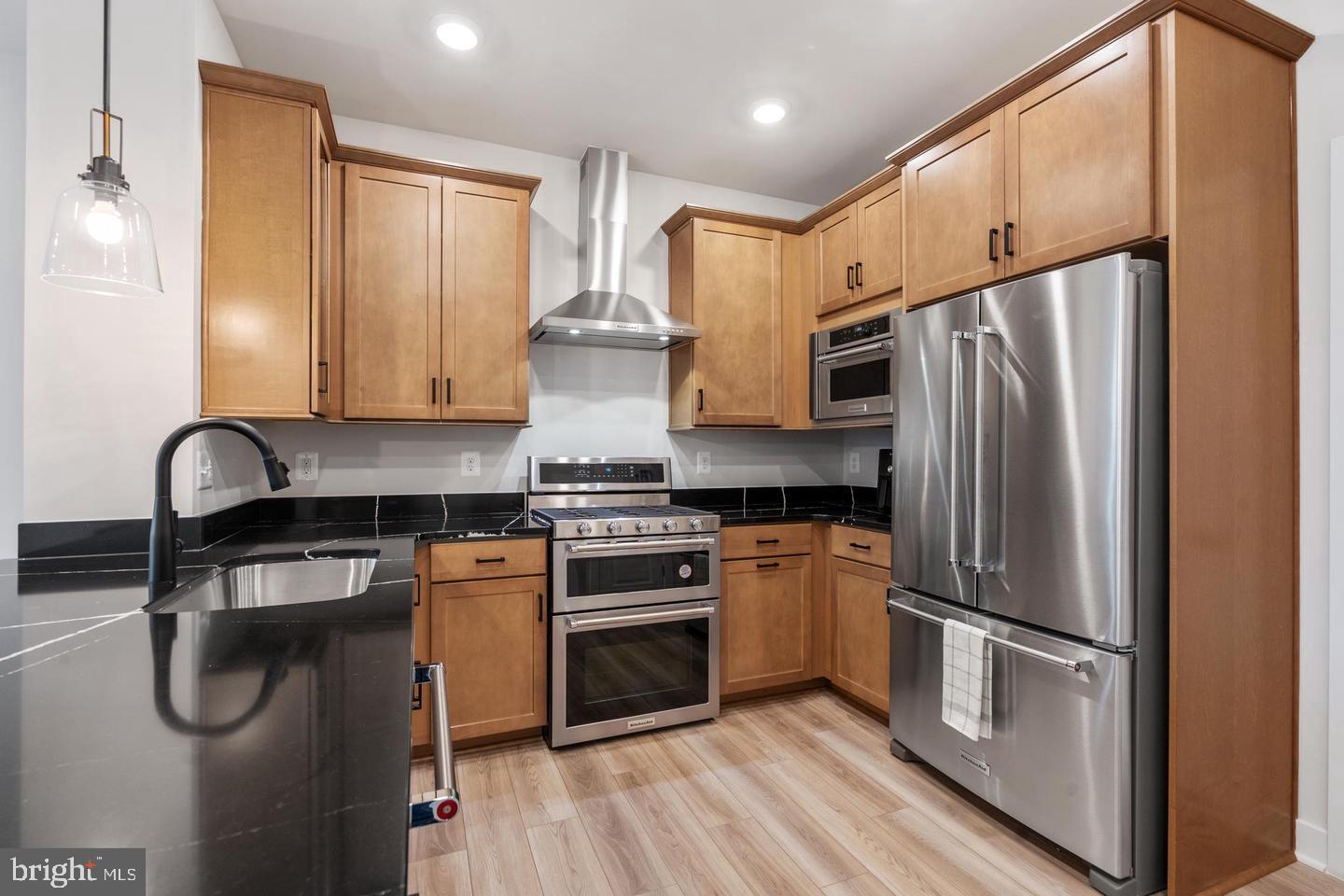 KINCORA - Residential Lease