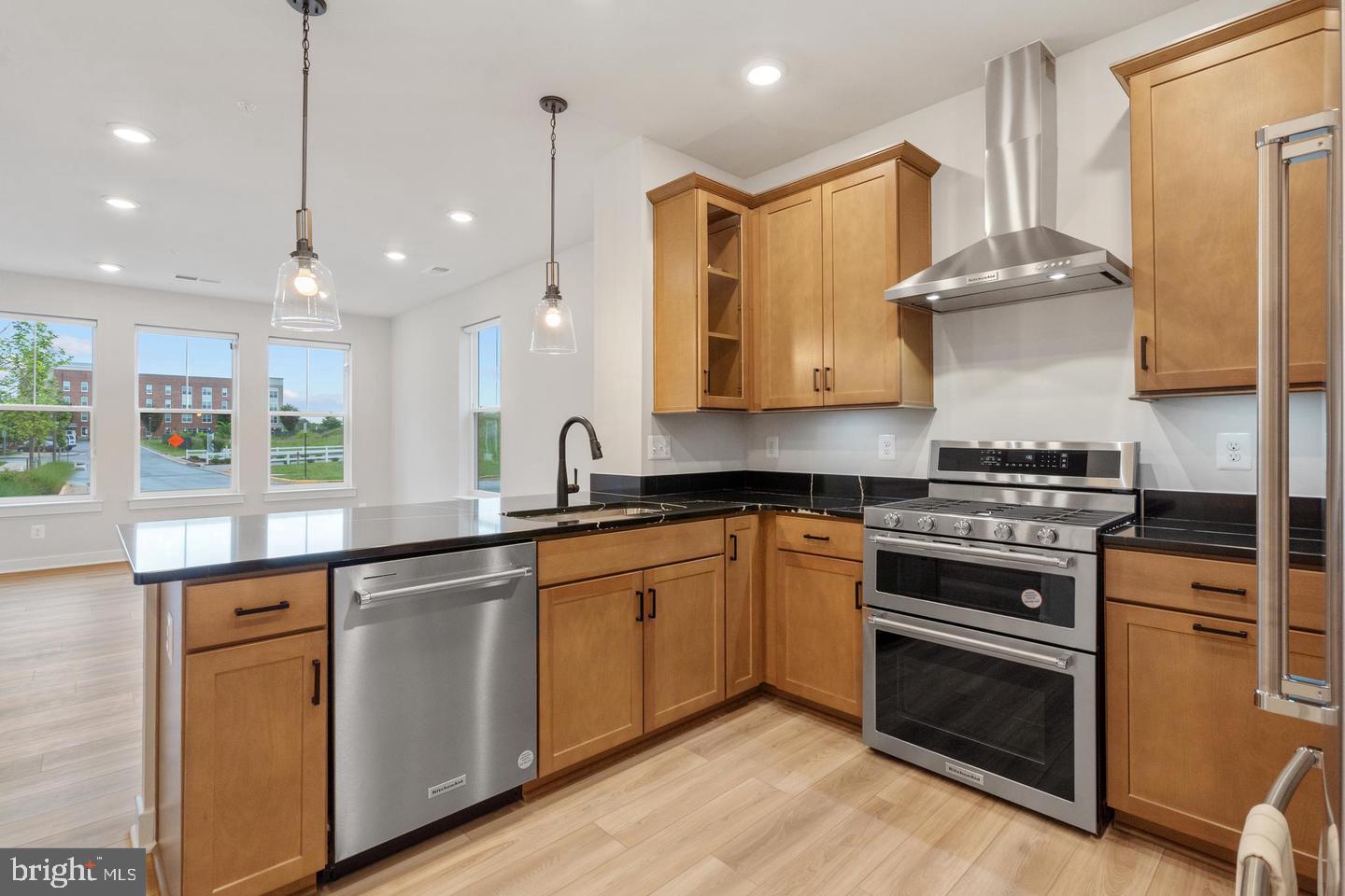 KINCORA - Residential Lease