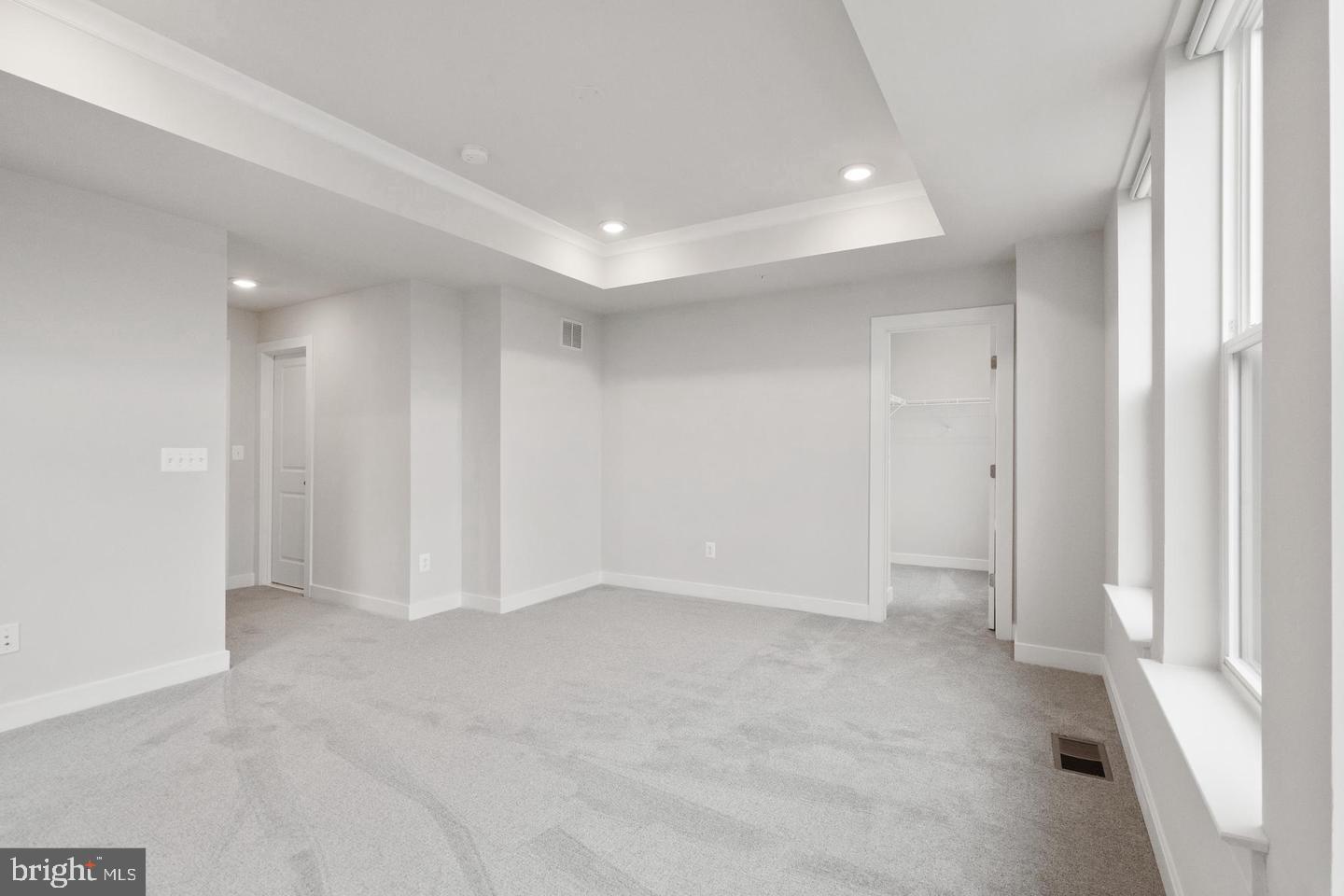 KINCORA - Residential Lease