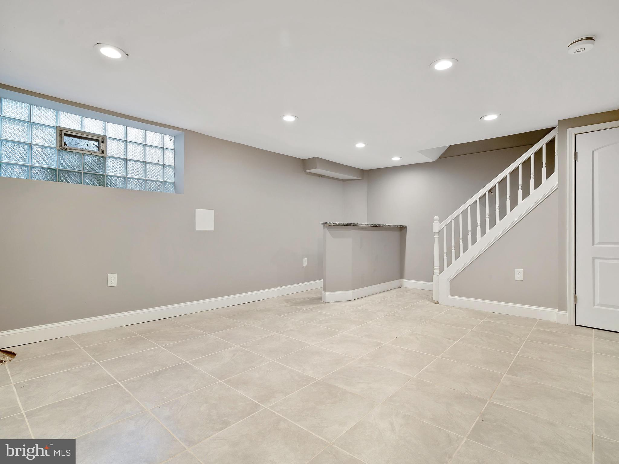 NORTHWOOD - Residential