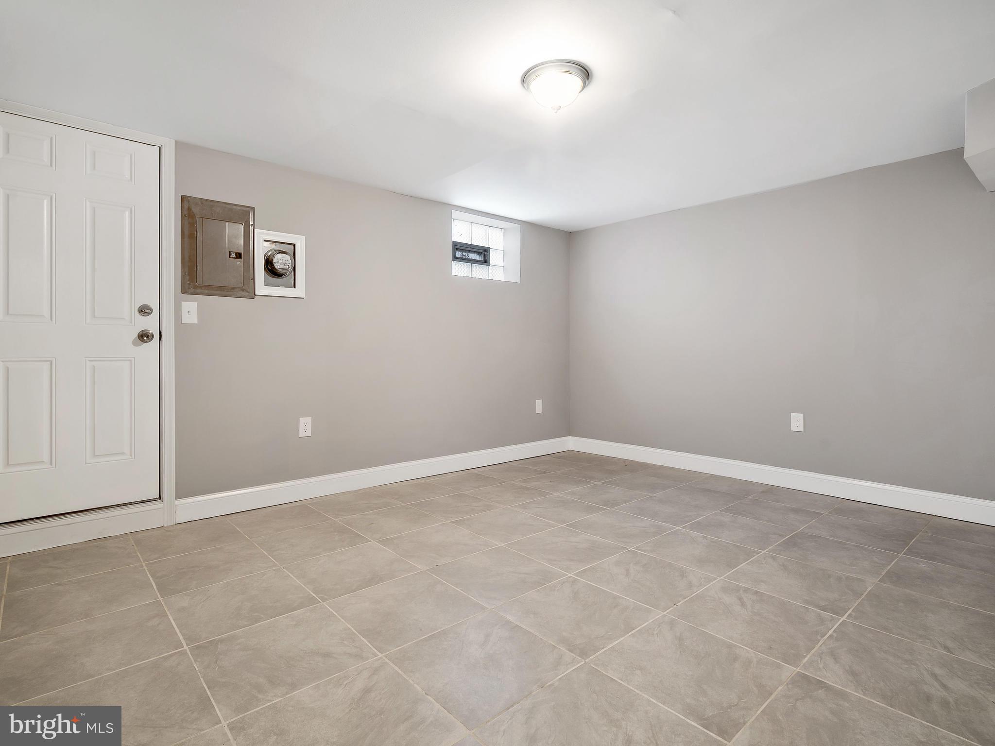 NORTHWOOD - Residential