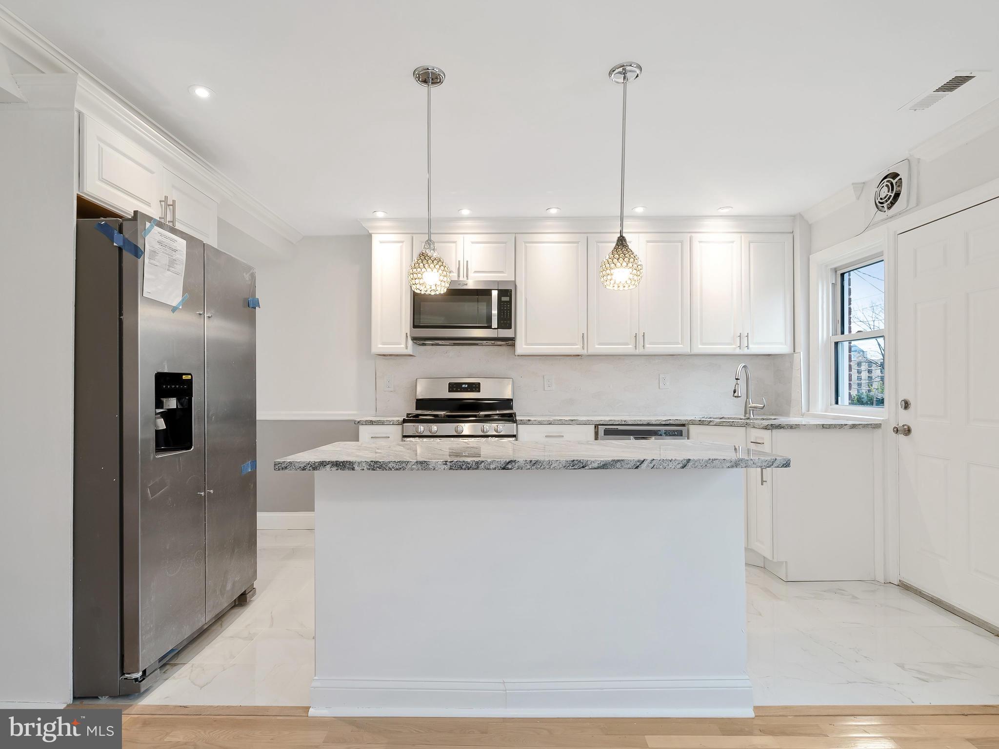 NORTHWOOD - Residential