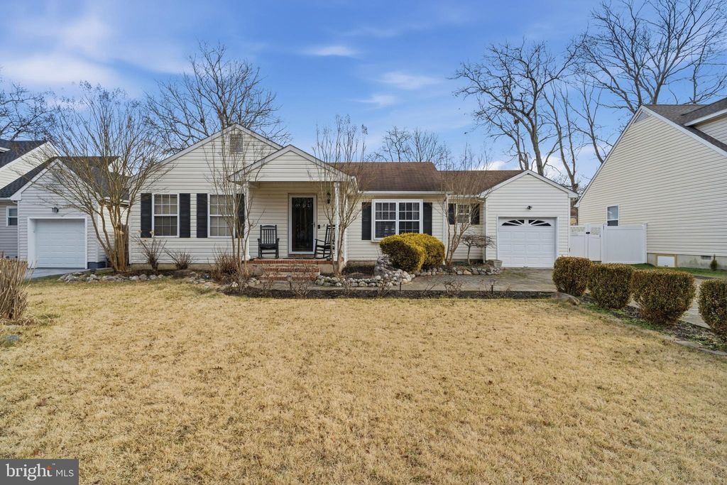 Photo of 7 Shelli Terrace, BARNEGAT, NJ 08005 (MLS # NJOC2039276)
