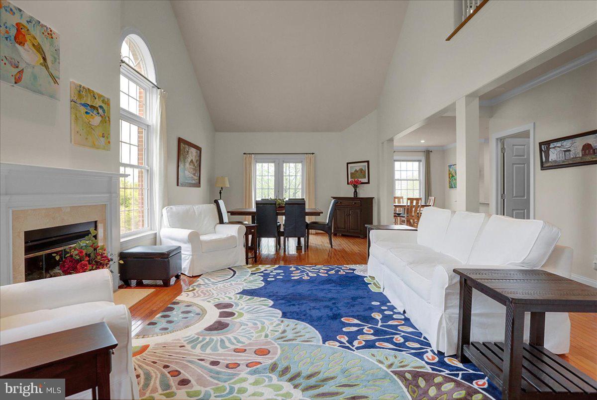 EAGLEVIEW - Residential