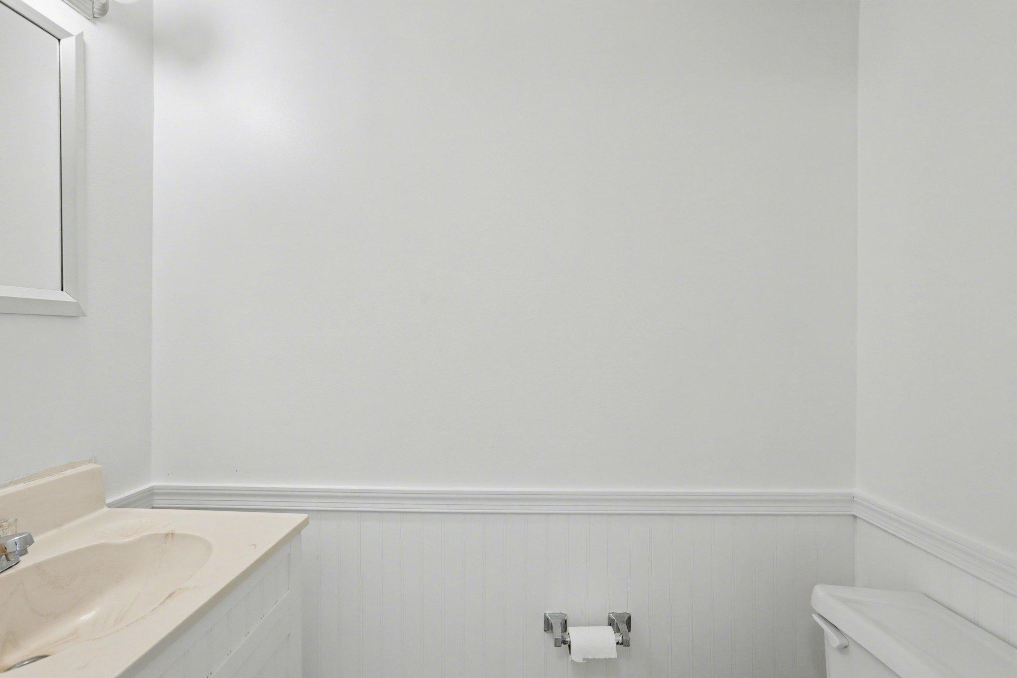 SEVEN COURTS - Residential