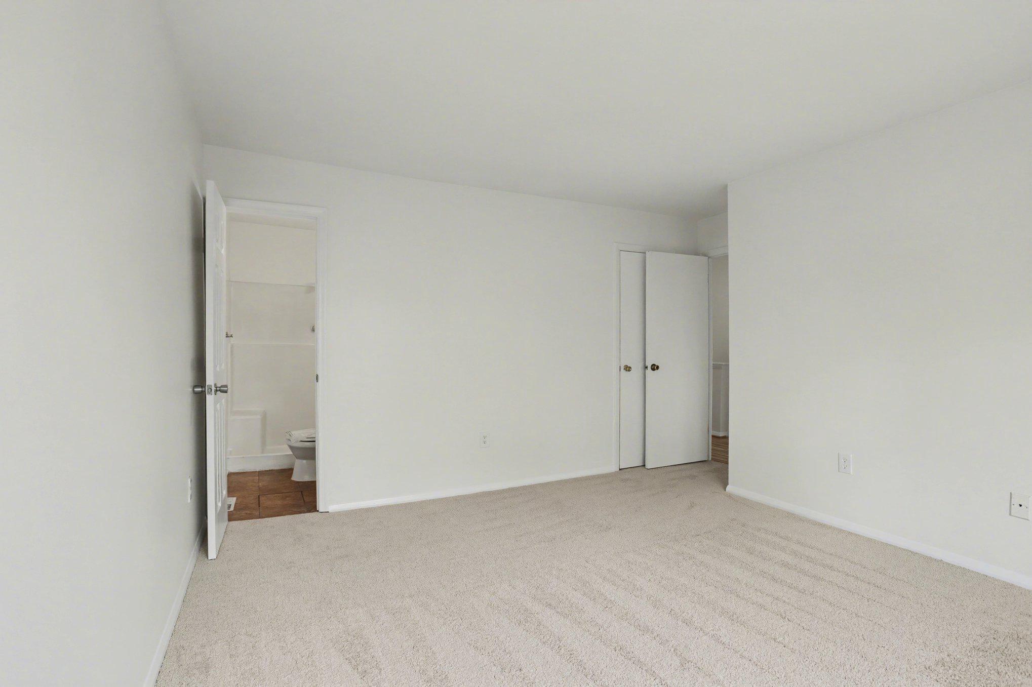 SEVEN COURTS - Residential