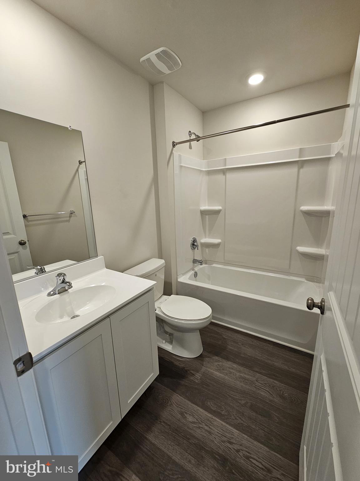 SASSAFRAS MEADOWS - Residential Lease