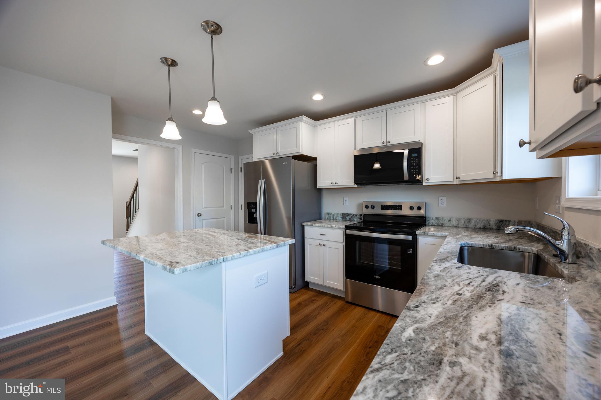 PRENTISS POINT - Residential