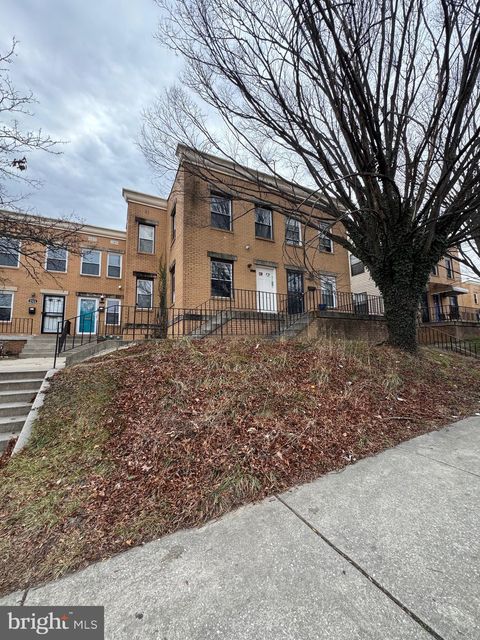 Homes For Sale - 2925 W North Avenue<br/> BALTIMORE, MD 21216