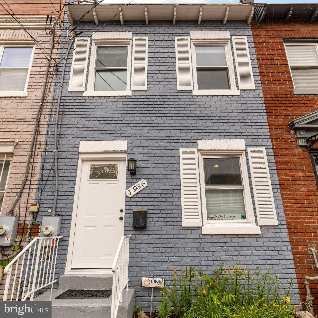 1936 CAPITOL AVENUE NE