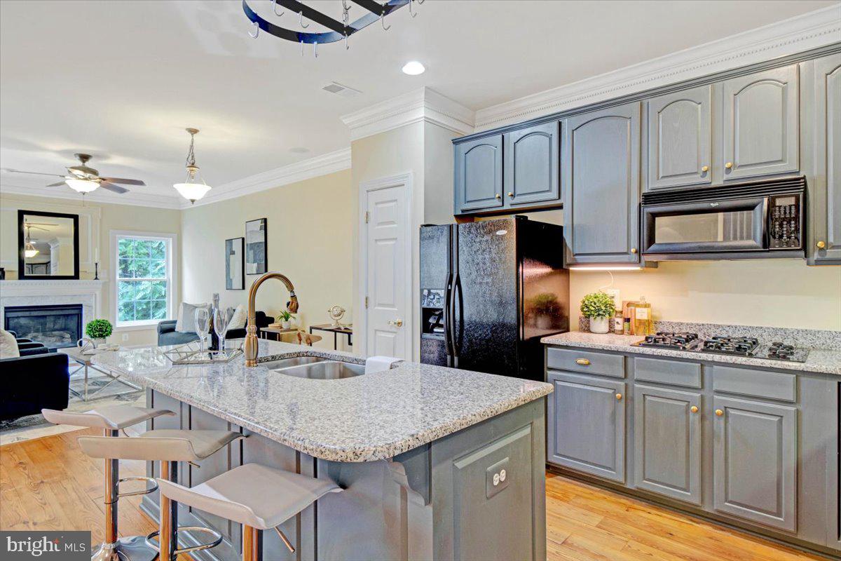 ELMWOOD - Residential