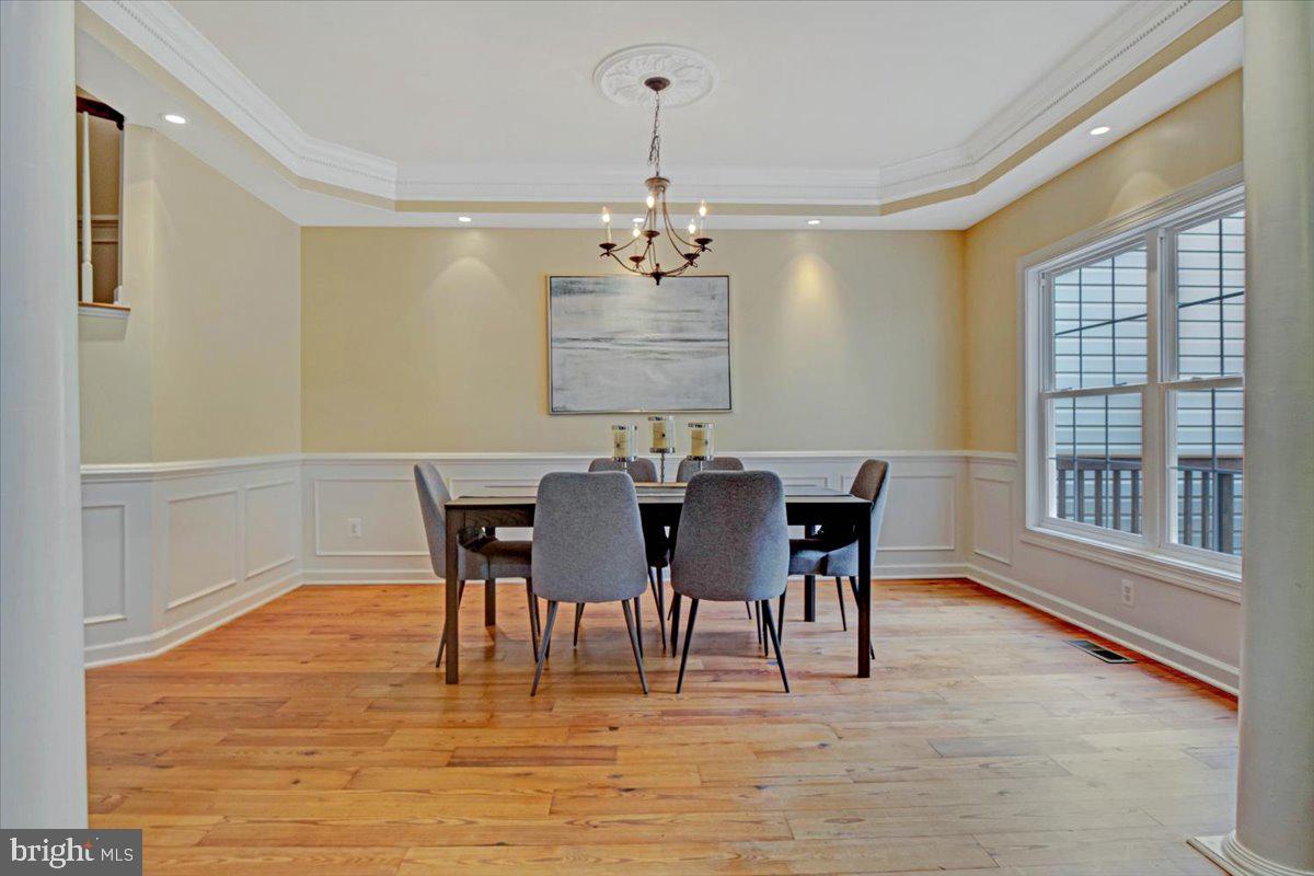 ELMWOOD - Residential