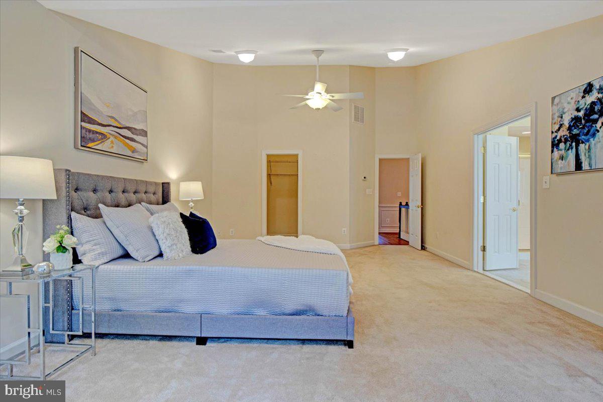 ELMWOOD - Residential