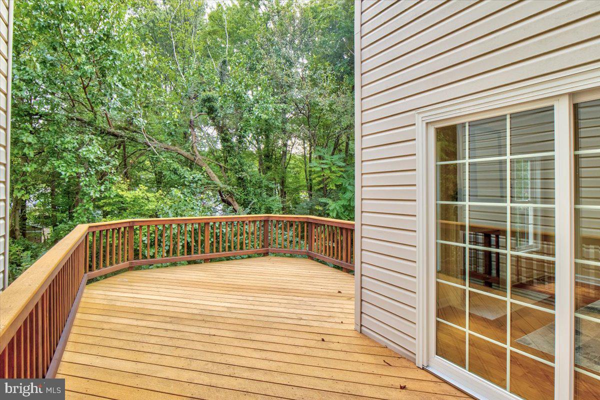 ELMWOOD - Residential