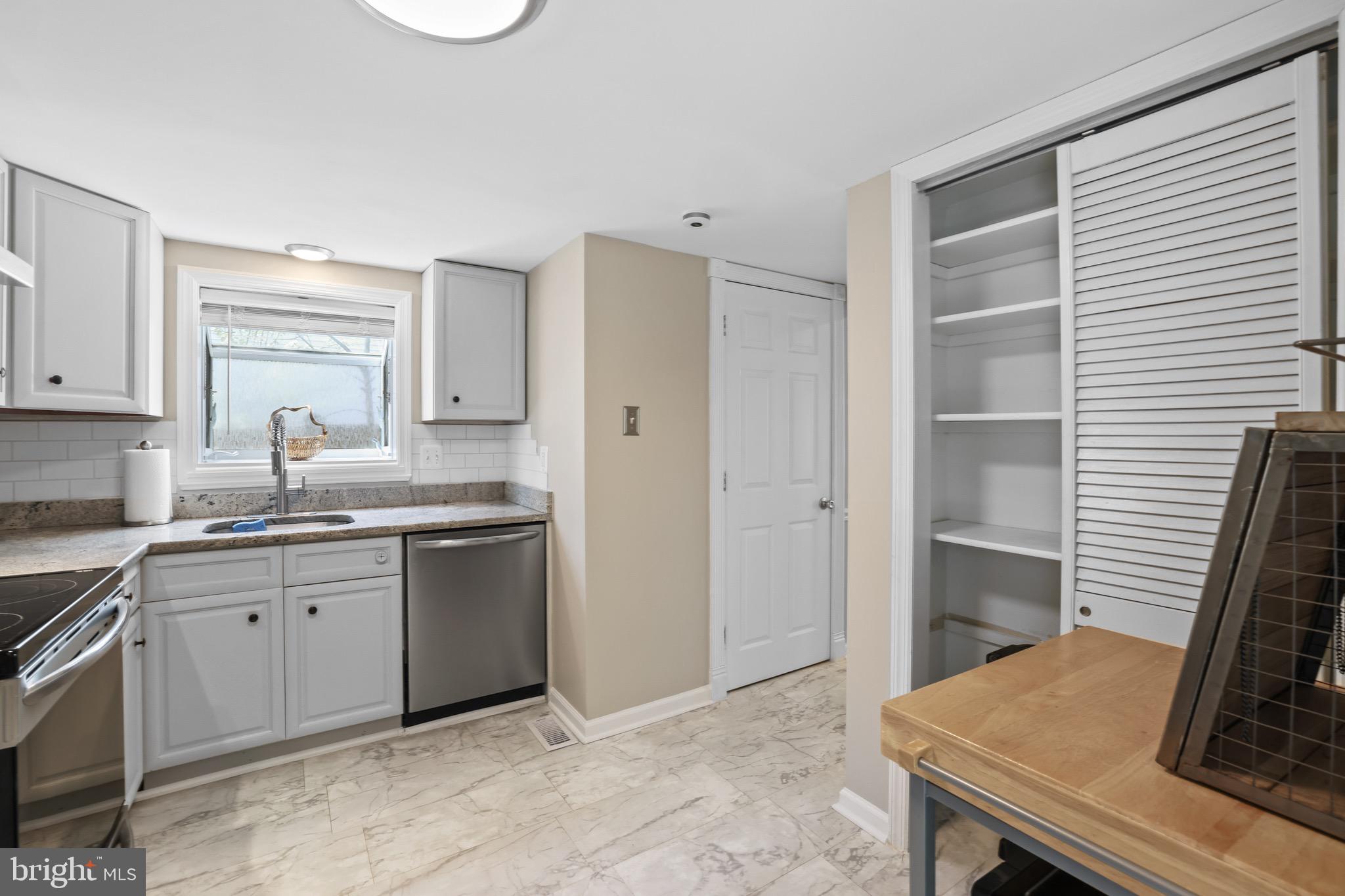 EXETER - Residential