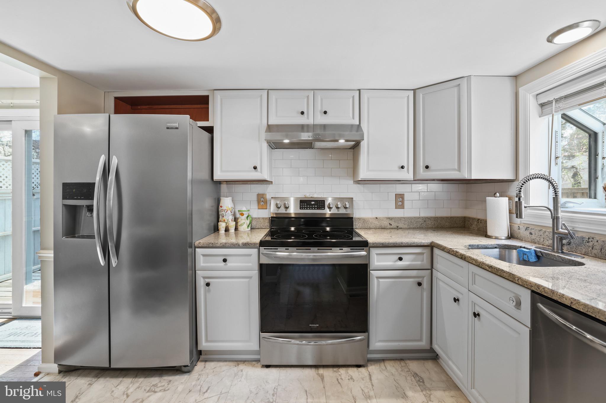 EXETER - Residential