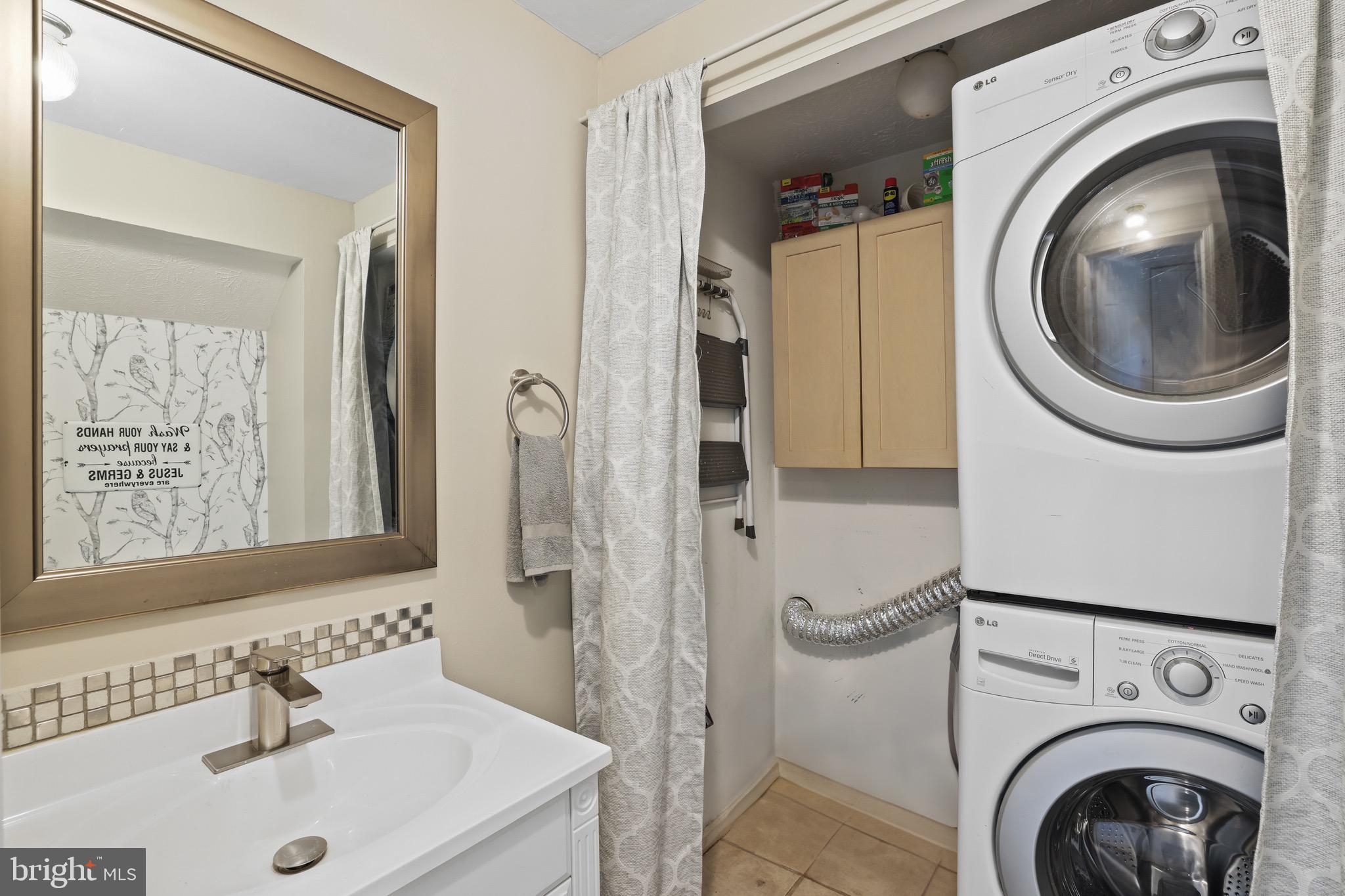 EXETER - Residential