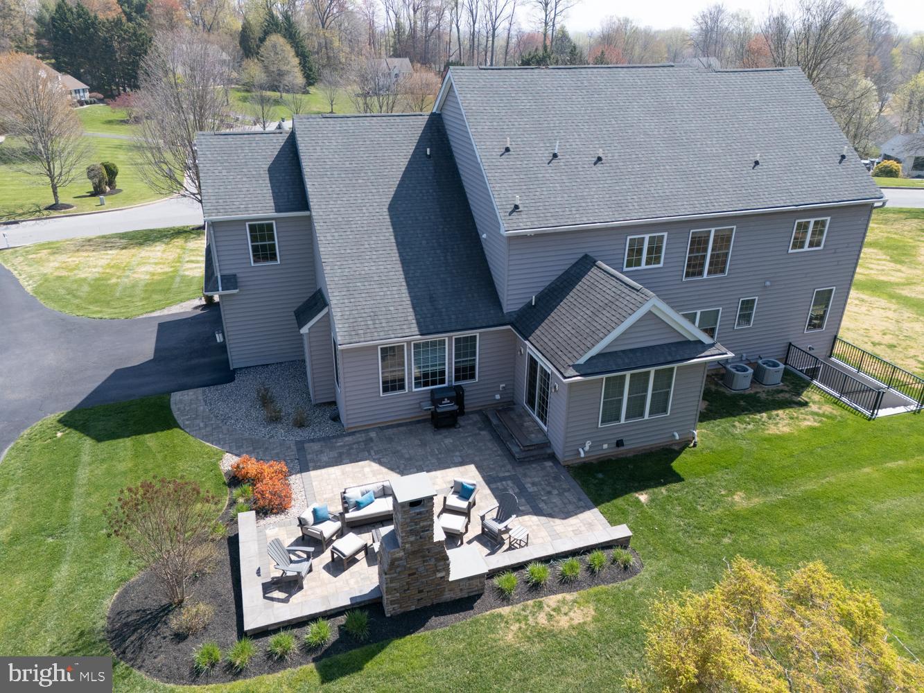 HIDDEN CREEK - Residential