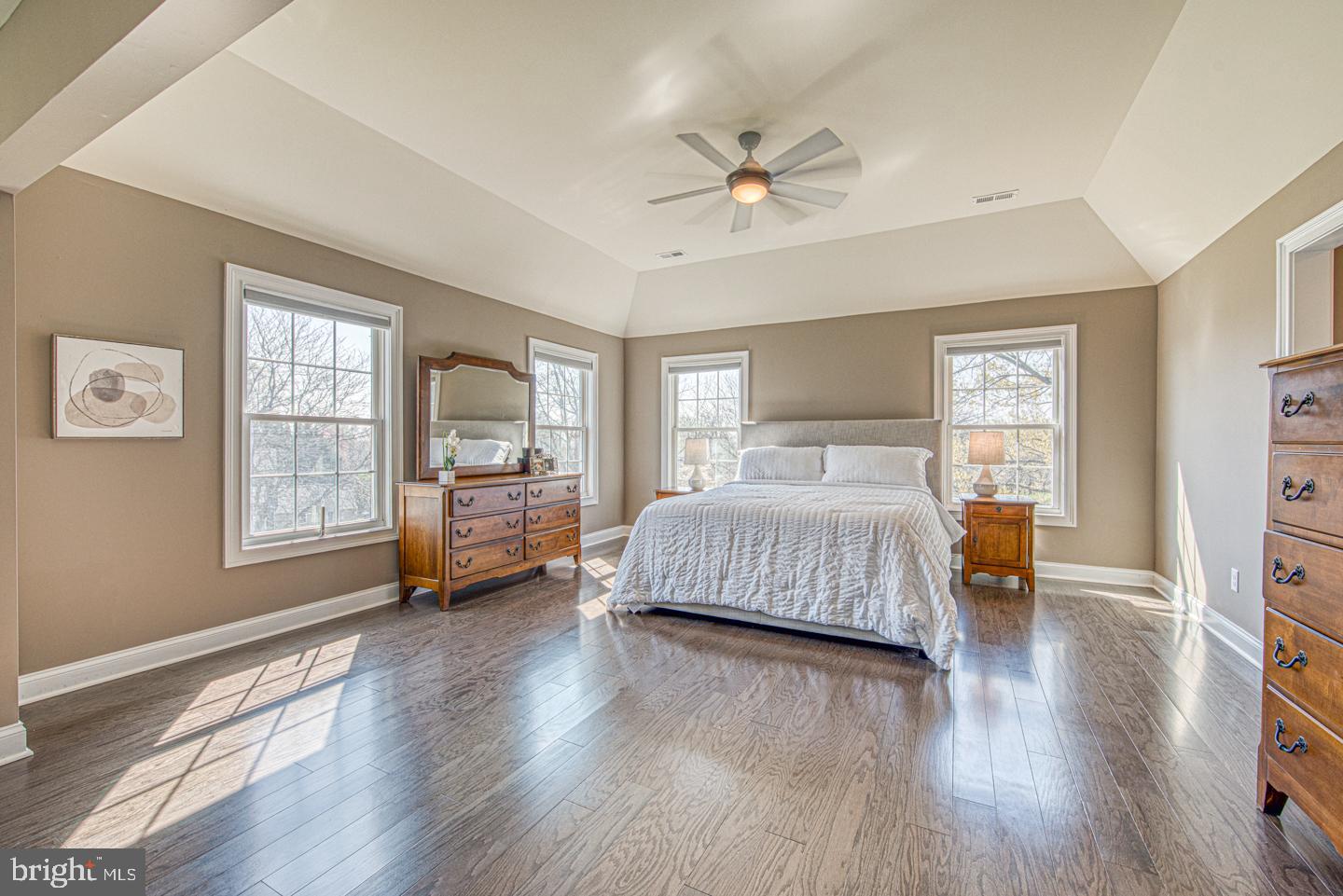 HIDDEN CREEK - Residential