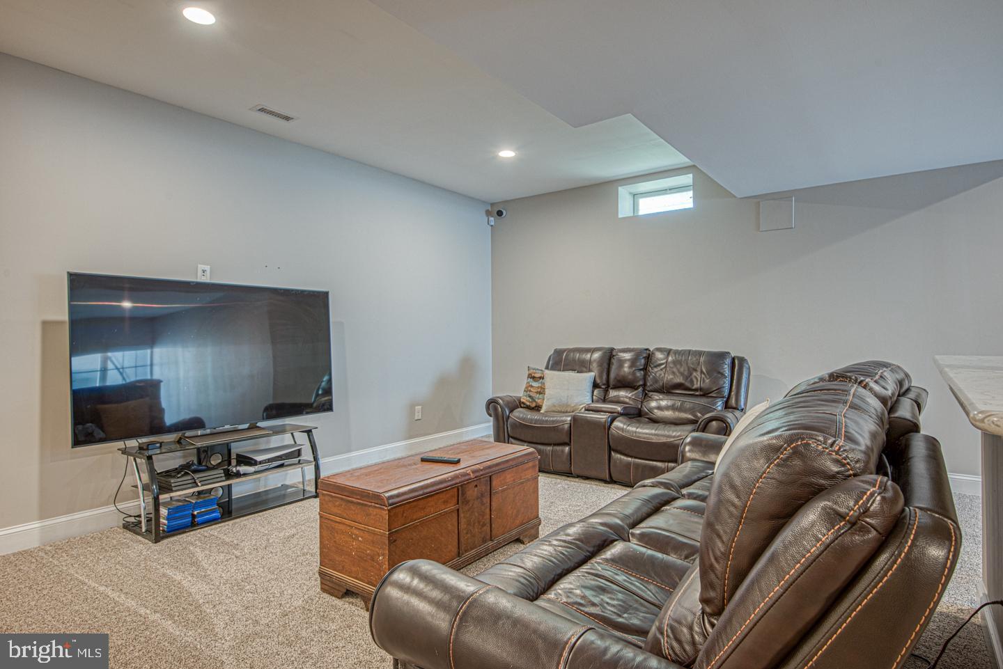 HIDDEN CREEK - Residential