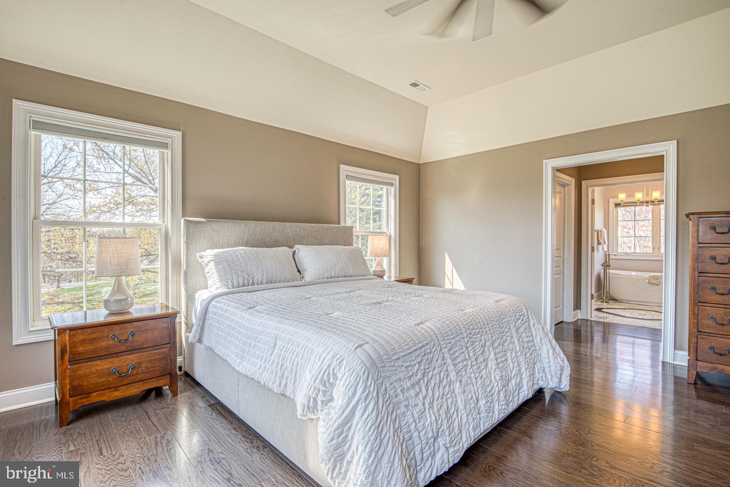 HIDDEN CREEK - Residential