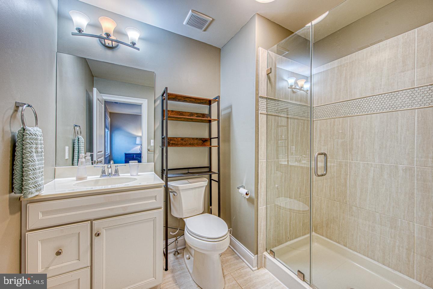 HIDDEN CREEK - Residential