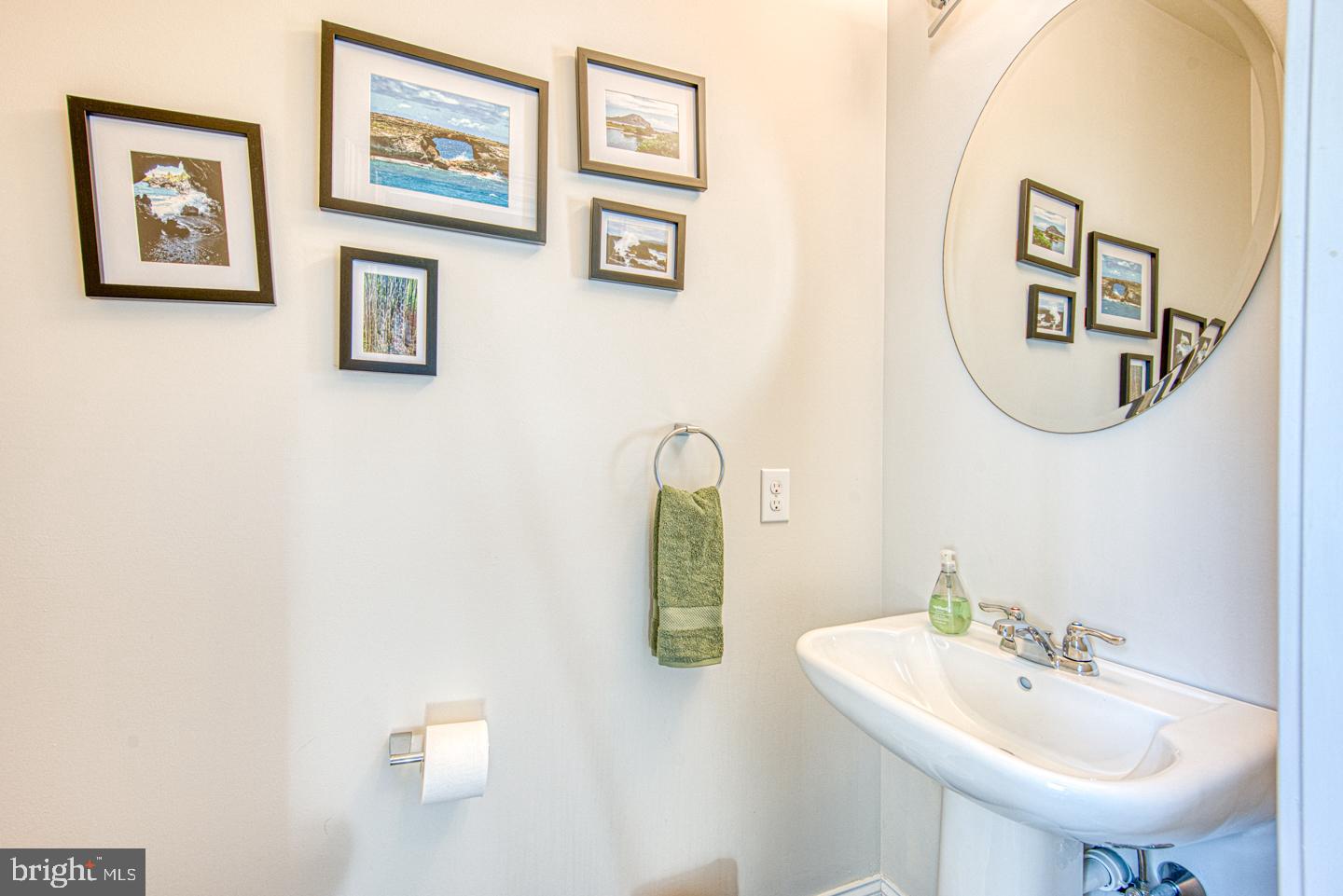 HIDDEN CREEK - Residential