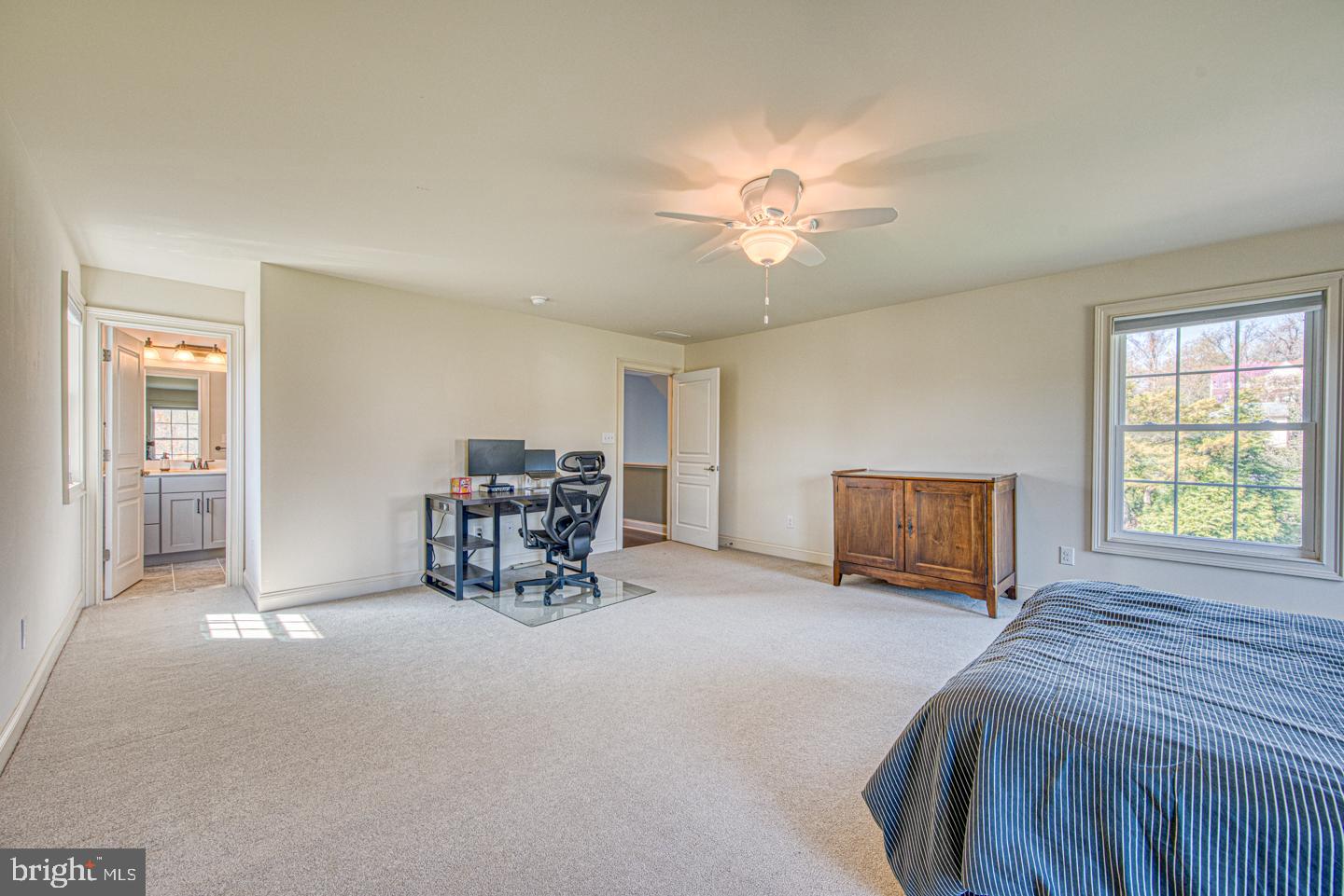 HIDDEN CREEK - Residential