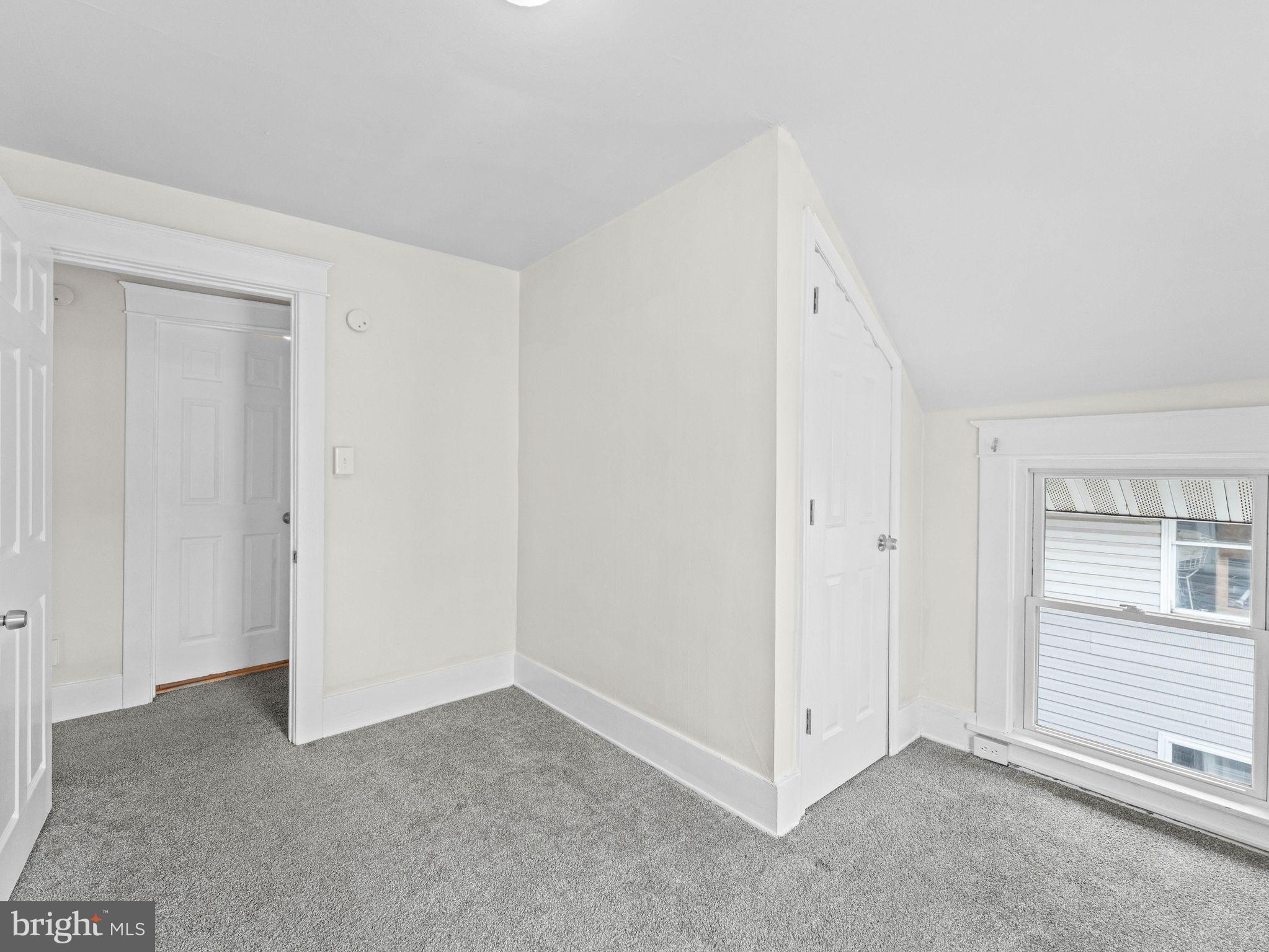 KNOLLWOOD - Residential