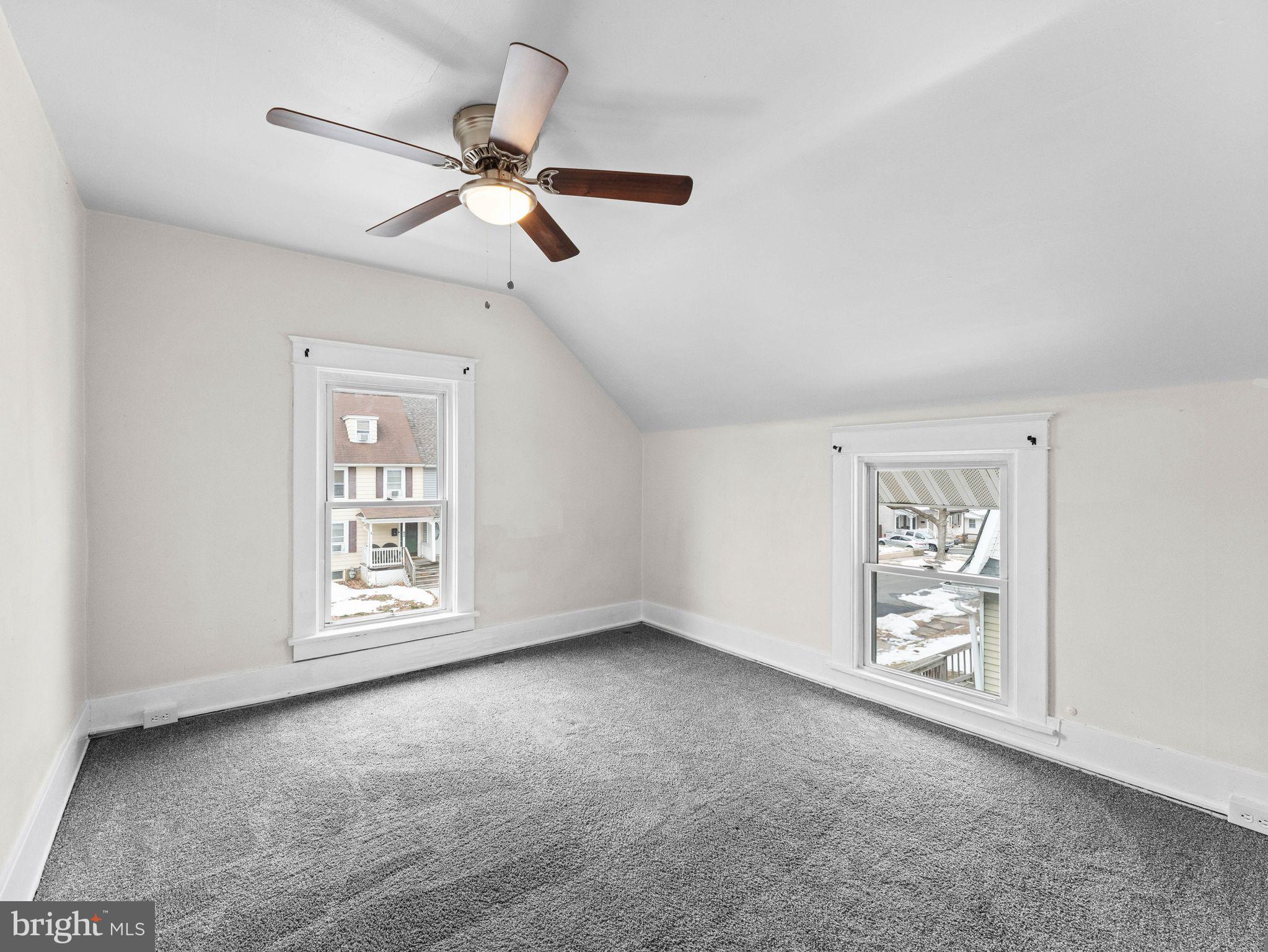 KNOLLWOOD - Residential