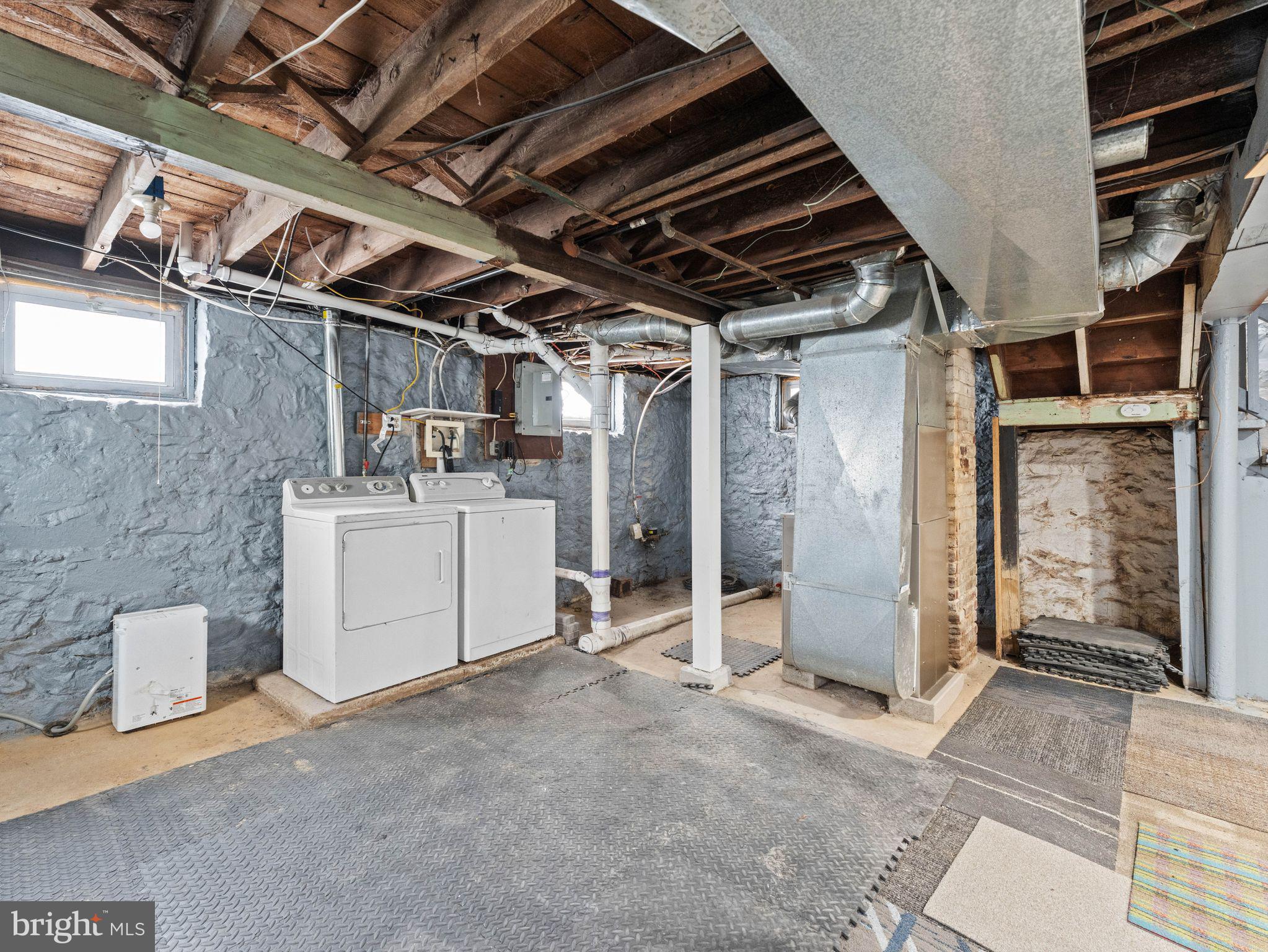 KNOLLWOOD - Residential