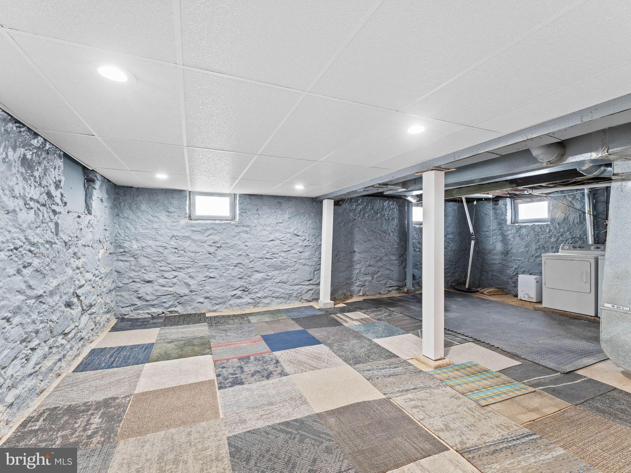 KNOLLWOOD - Residential