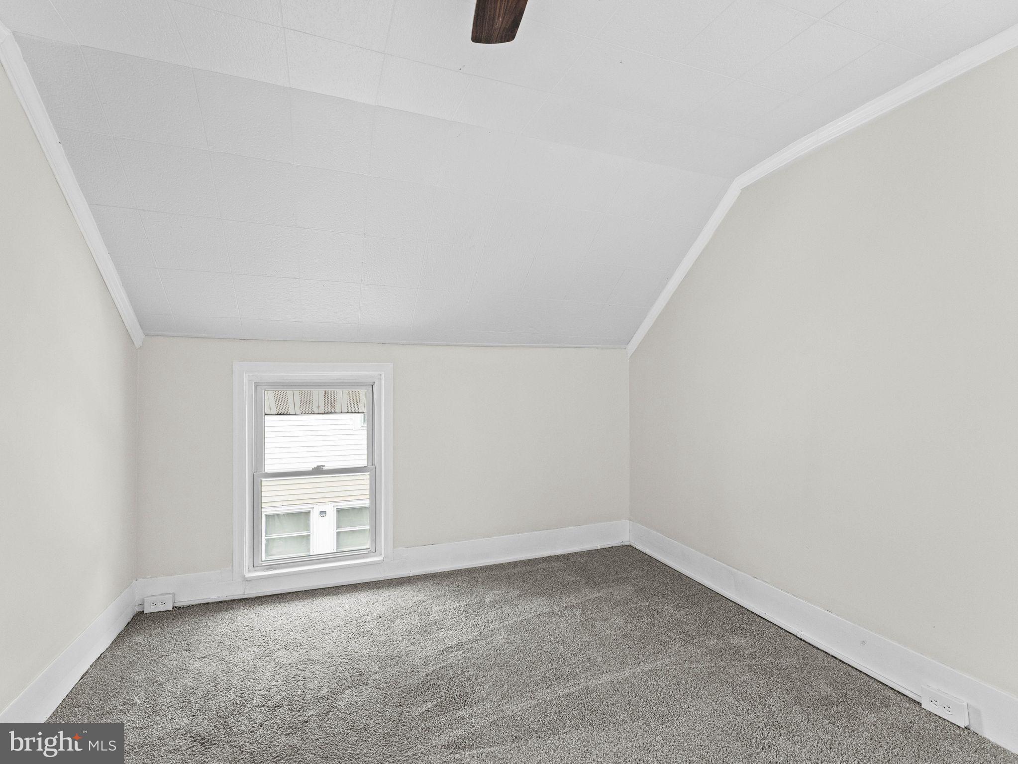 KNOLLWOOD - Residential