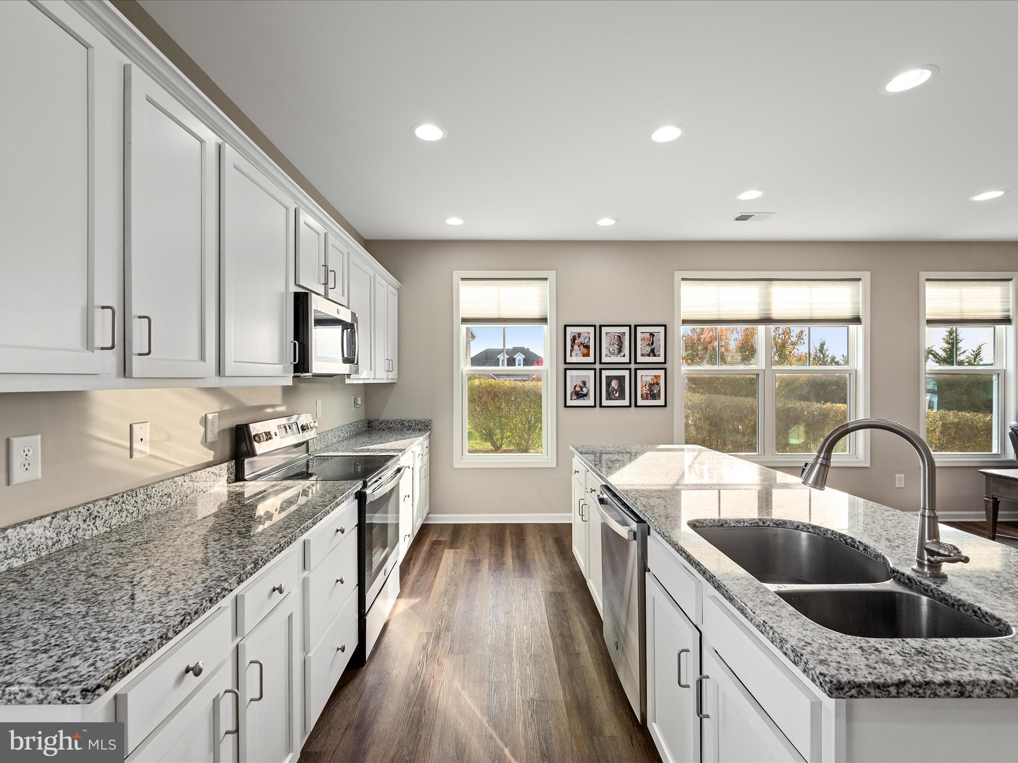 STONEY RIDGE ESTATES - Residential