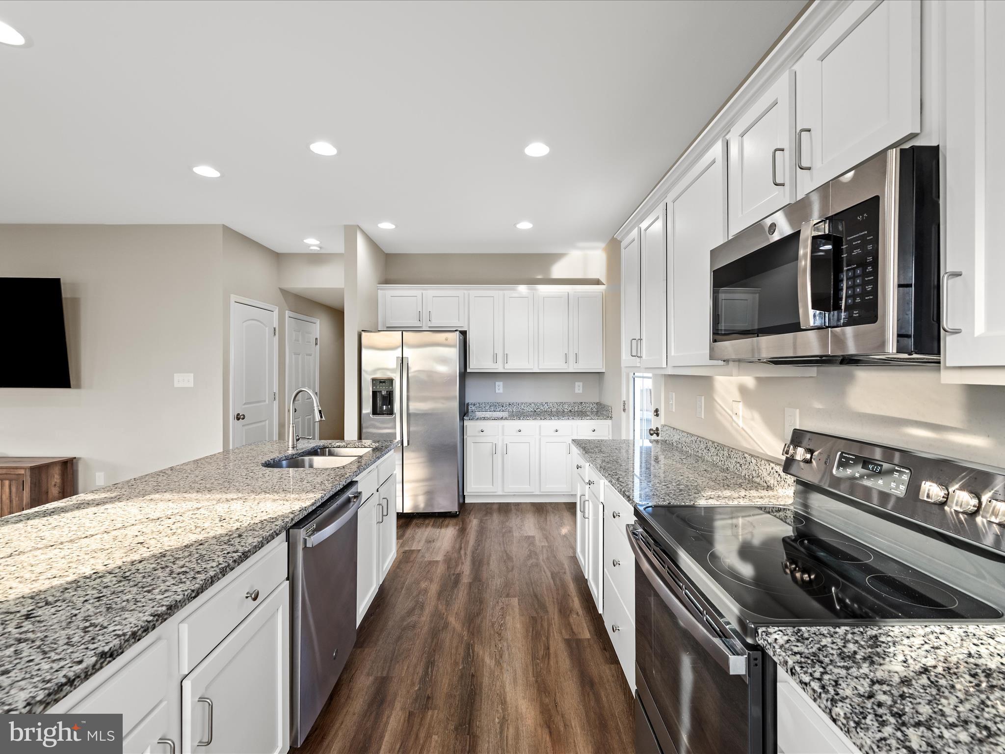 STONEY RIDGE ESTATES - Residential