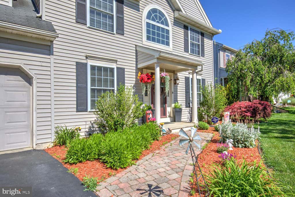 Photo of 234 Andover Lane, LITITZ, PA 17543 (MLS # PALA2089506)
