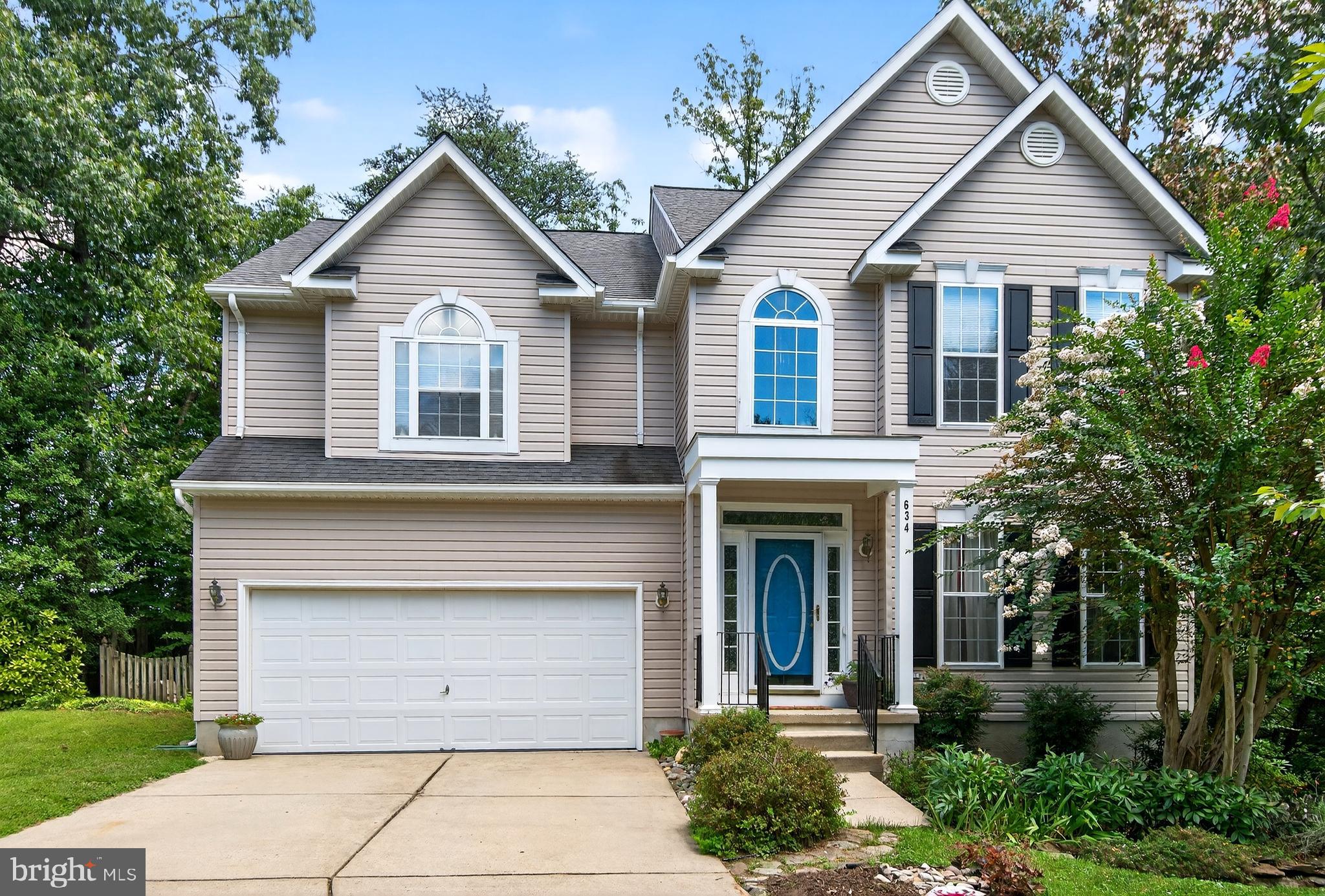🌟 You Can Have It All – In Severna Park! 🌟
Tucked away on a quiet, leafy cul-de-sac, this spacious and freshly painted 5-bedroom, 3.5-bathroom home has everything you’re looking for.
Step inside to find:
A large family room with fireplace, perfect for cozy evenings
Elegant formal living and dining rooms with gleaming hardwood floors
A bright, updated kitchen with NEW stainless steel appliances and quartz countertops
Convenient laundry room and pantry for everyday ease
A walk-out lower level featuring a game room, wet bar, and pool table – ideal for entertaining
Enjoy outdoor living on your deck and patio, surrounded by mature landscaping for privacy and charm.
Plus, this home is just steps from:
Shops and restaurants
The B&A Bike Trail