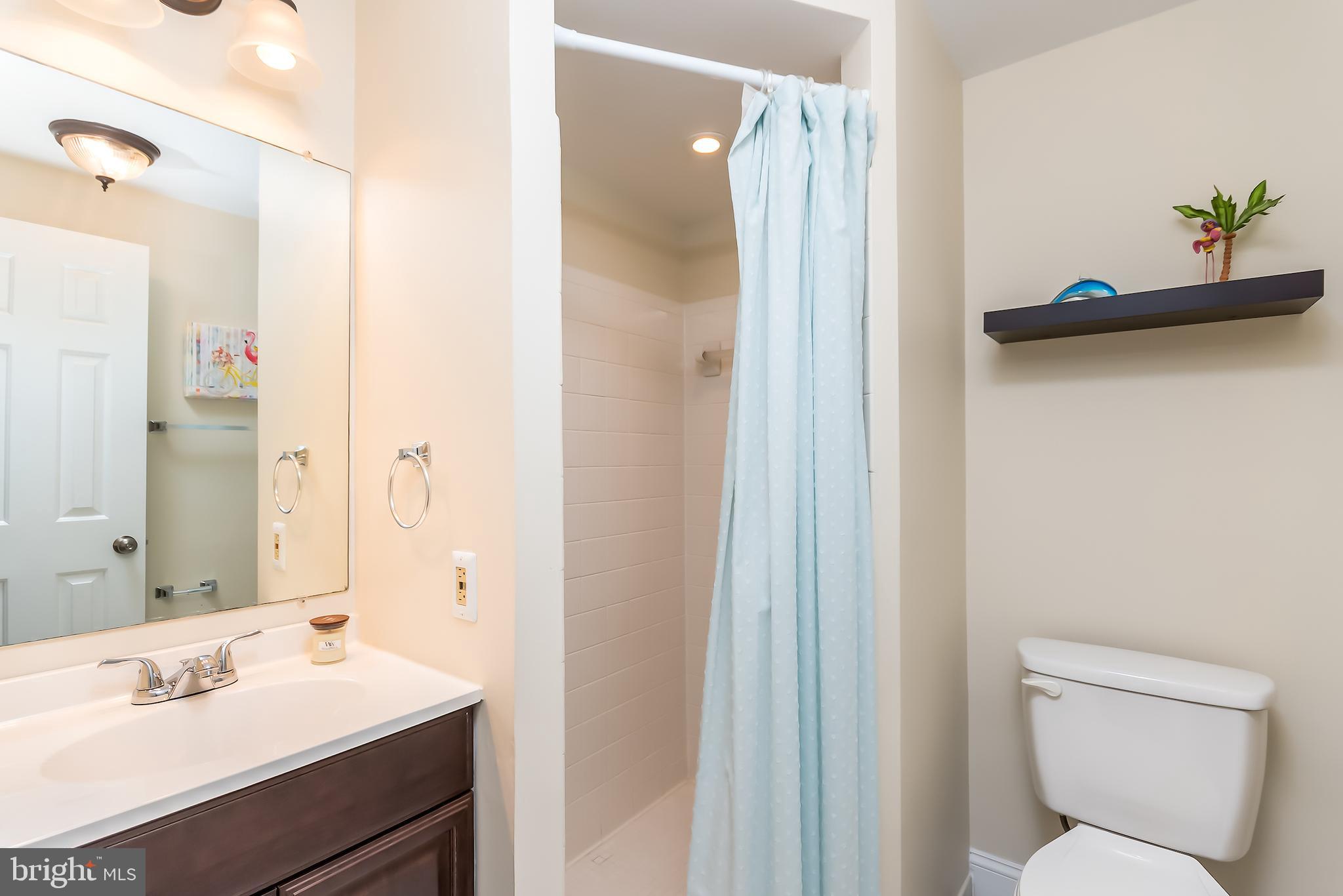 LAKE RIDGE - Residential