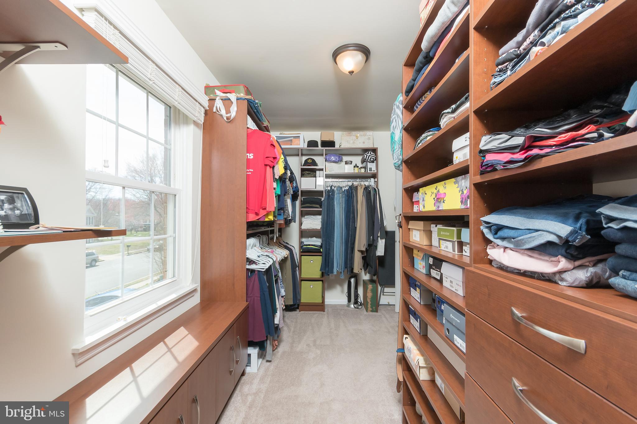 LAKE RIDGE - Residential