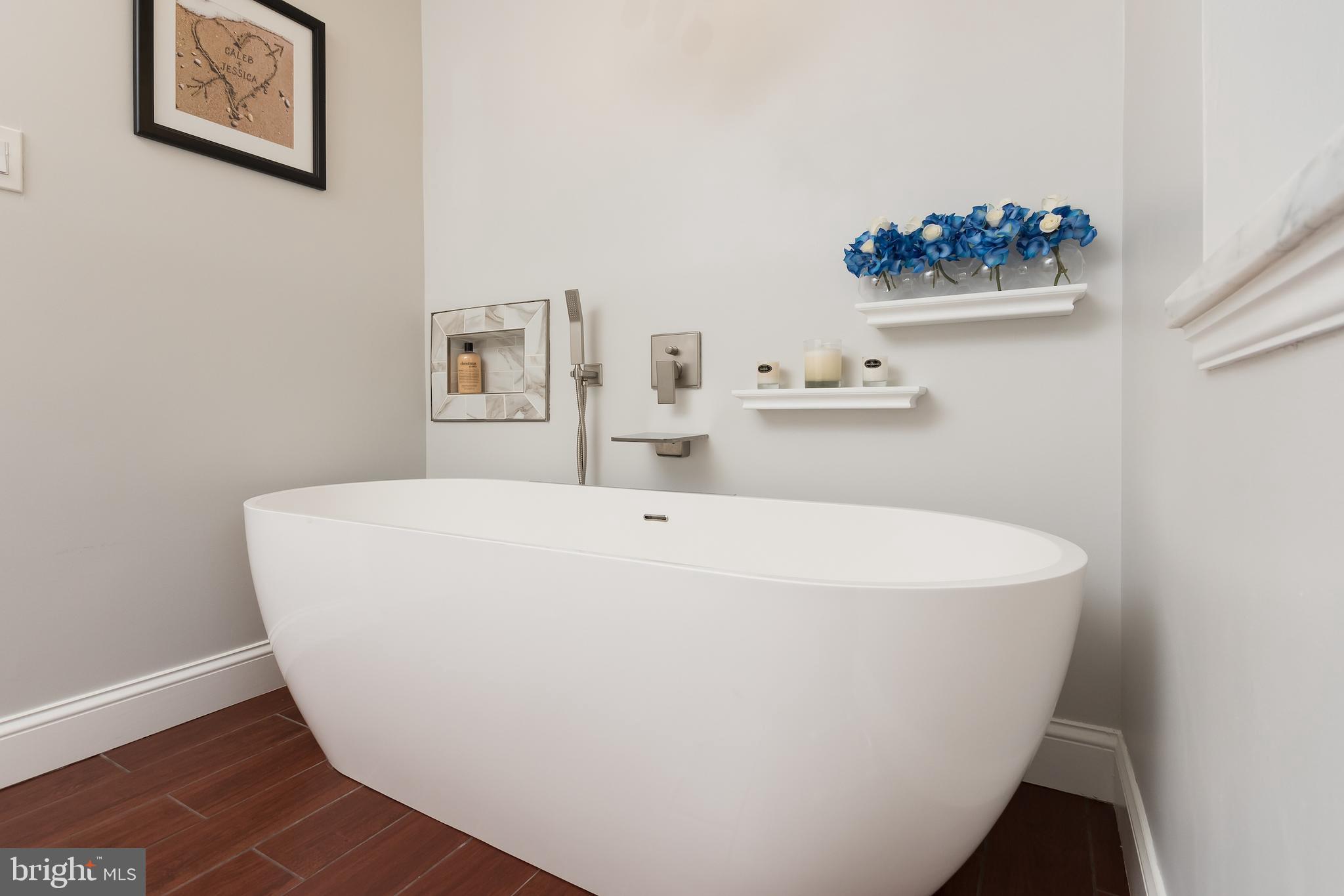 LAKE RIDGE - Residential