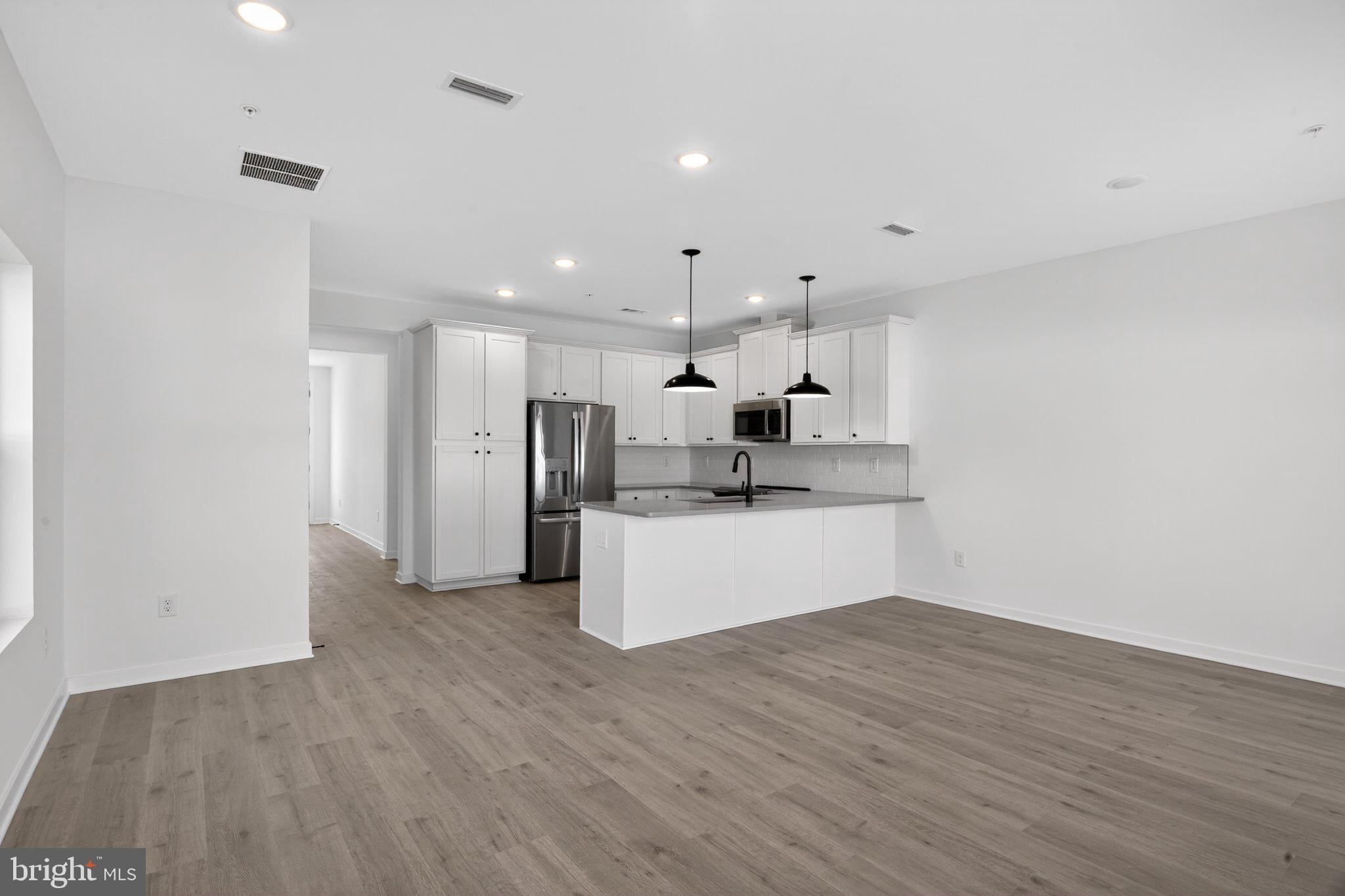 321 CLEMENT LOOP
