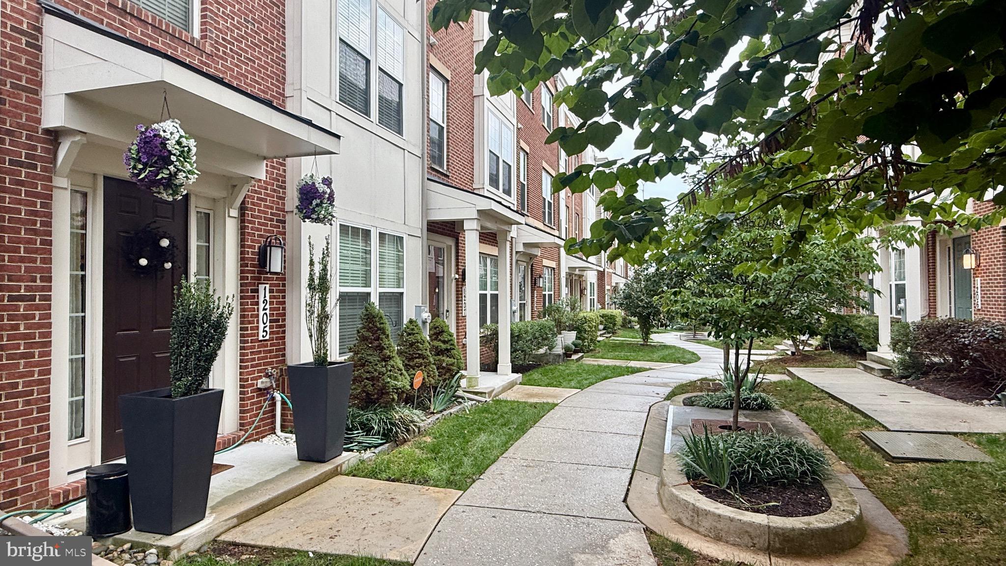 HAMPDEN HISTORIC DISTRICT - Residential