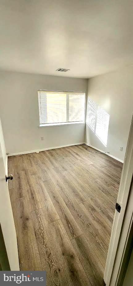 PINES CONDO 01 - Residential Lease