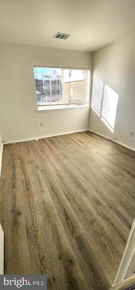 PINES CONDO 01 - Residential Lease