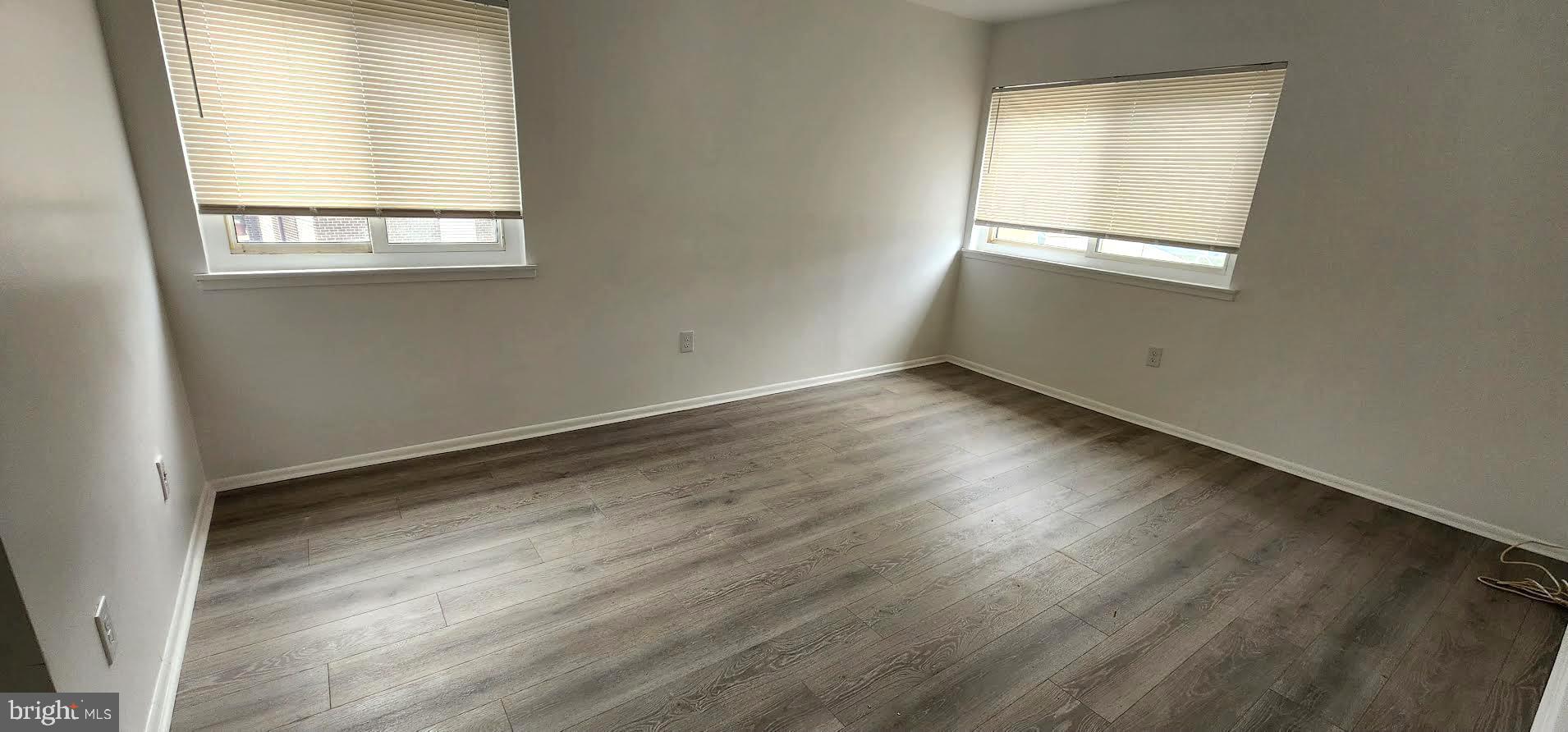 PINES CONDO 01 - Residential Lease