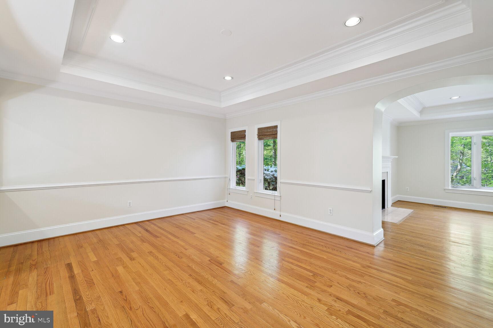 ELMWOOD ESTATES - Residential