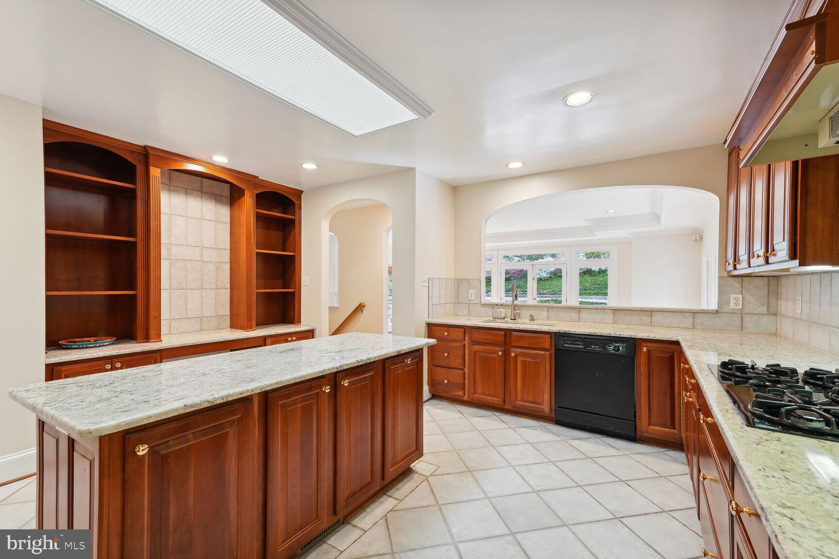 ELMWOOD ESTATES - Residential